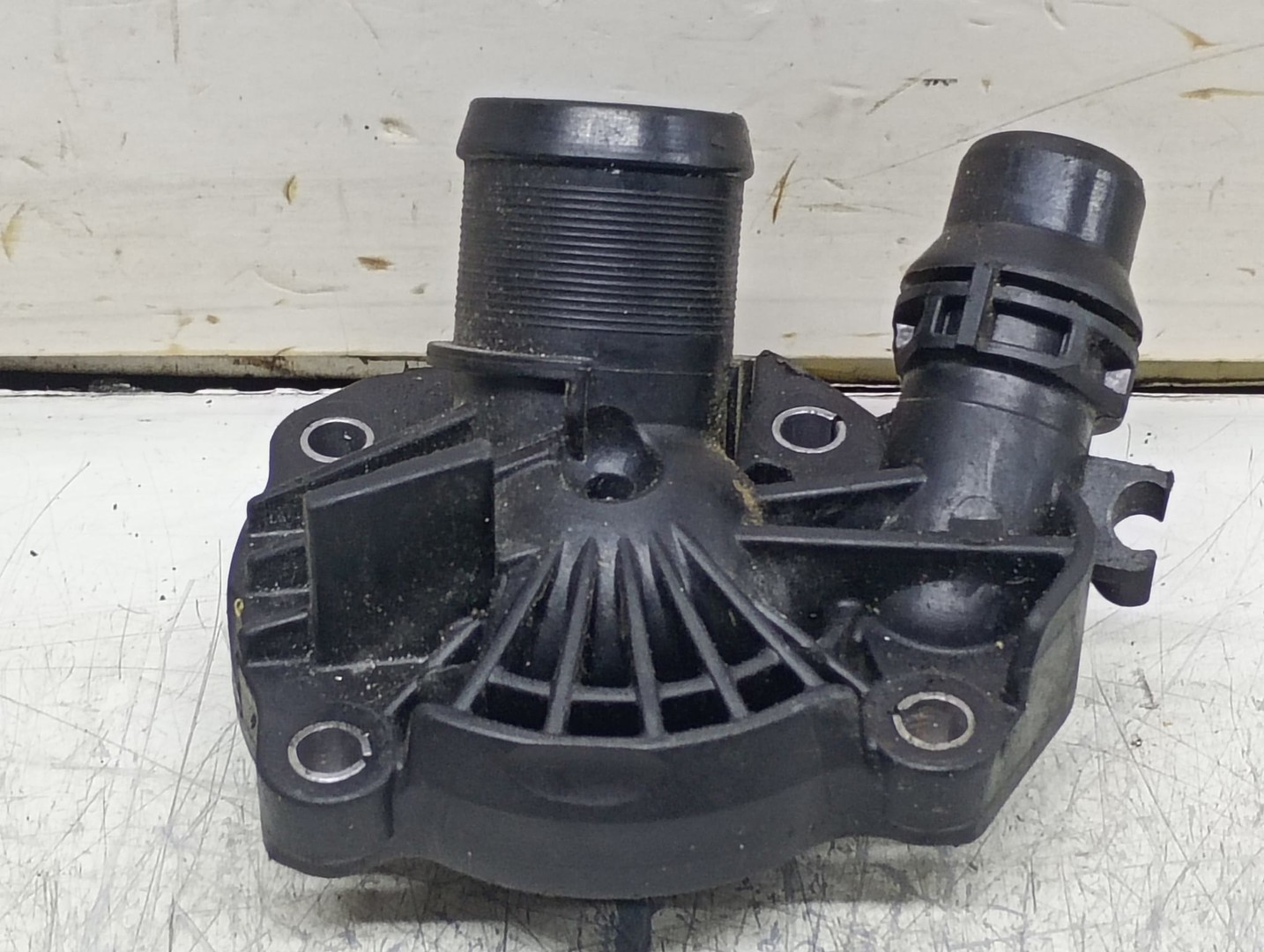 Carcasa termostat 4116830 BMW Seria 2 F22/F23 (2013 - 2017)
