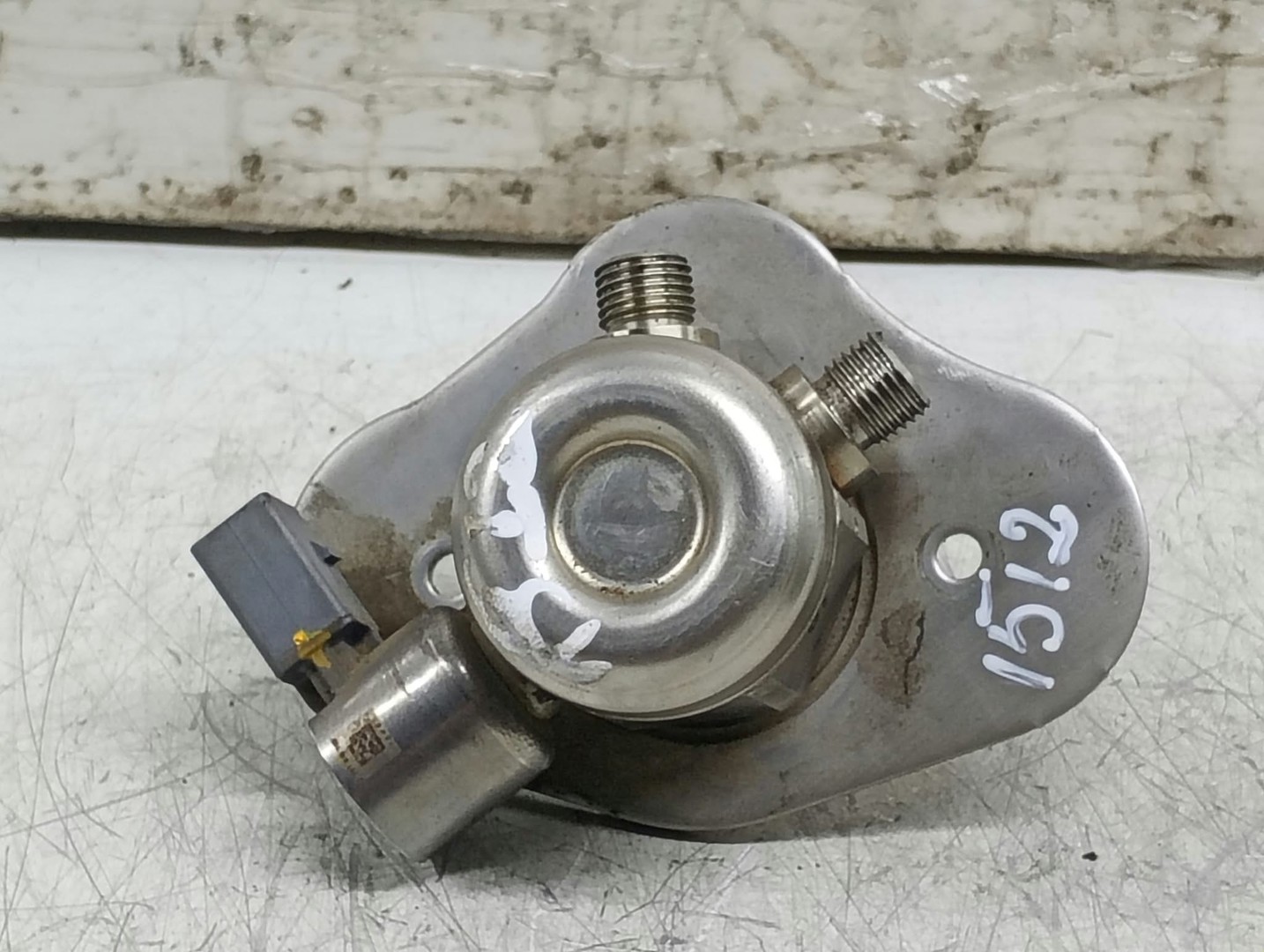 Pompa inalta presiune 756247307 0261520041 BMW Seria 1 E81/E82/E87/E88 (facelift) (2007 - 2012)