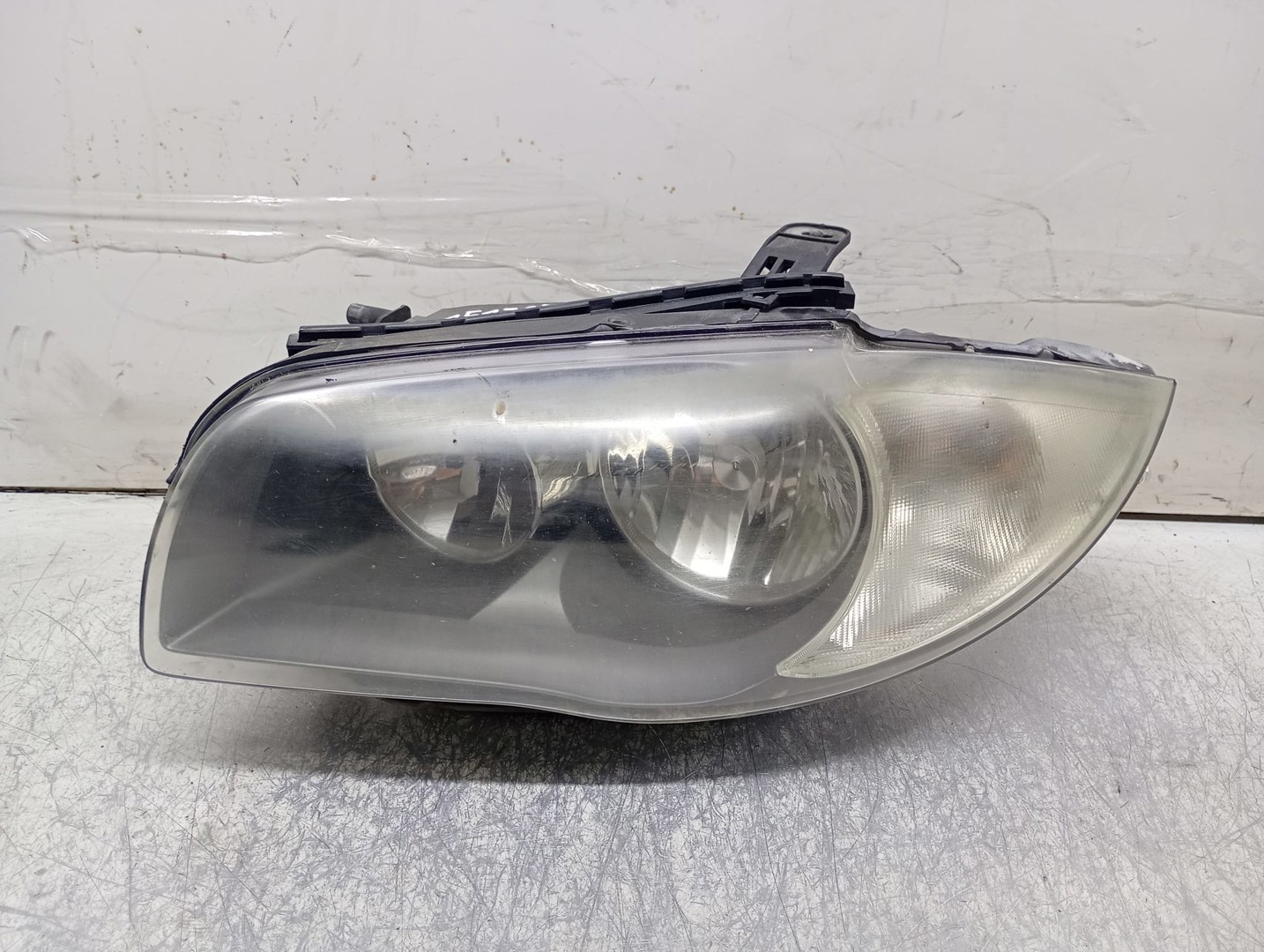 Far stanga 63117193387 BMW Seria 1 E81/E82/E87/E88 (facelift) (2007 - 2012)