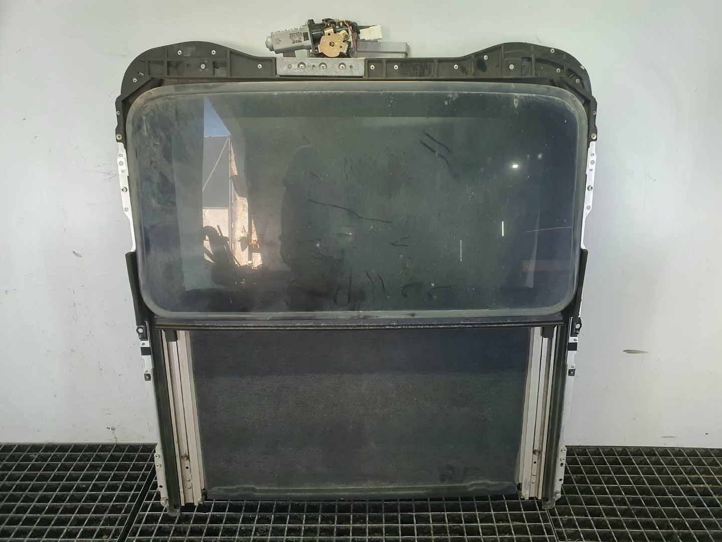 Trapa panoramica 85730-33010 162000-5731 Toyota RAV4 2 (facelift) (2003 - 2006)