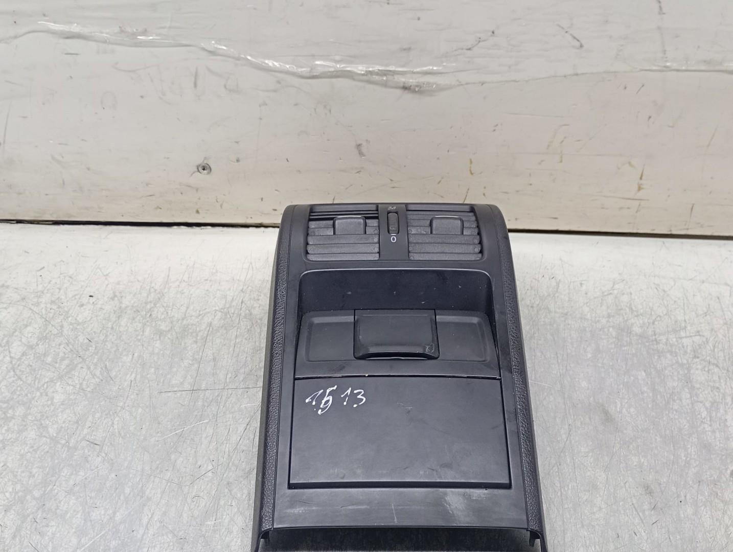 Grila ventilatie 3C0863615 Volkswagen Passat B6 (2005 - 2010)
