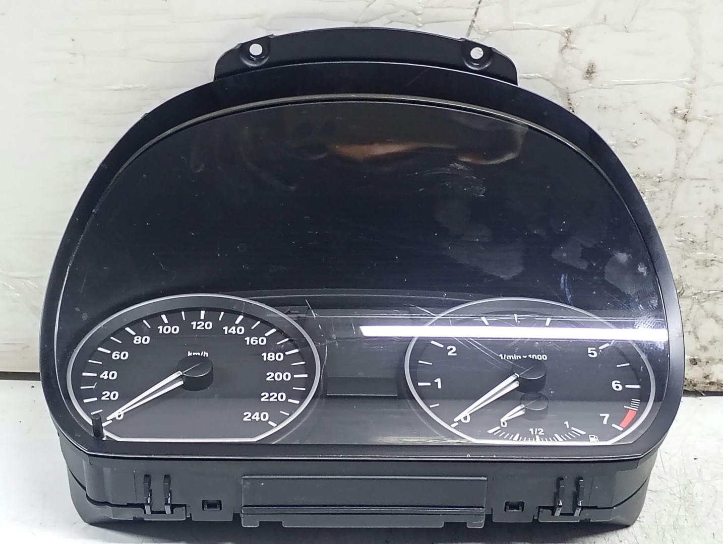 Ceasuri de bord 9187038-02 BMW Seria 1 E81/E82/E87/E88 (facelift) (2007 - 2012)