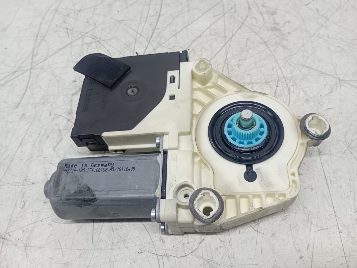 Motoras geam stanga fata 1k0959793n 980851127 Volkswagen Passat B6 (2005 - 2010)