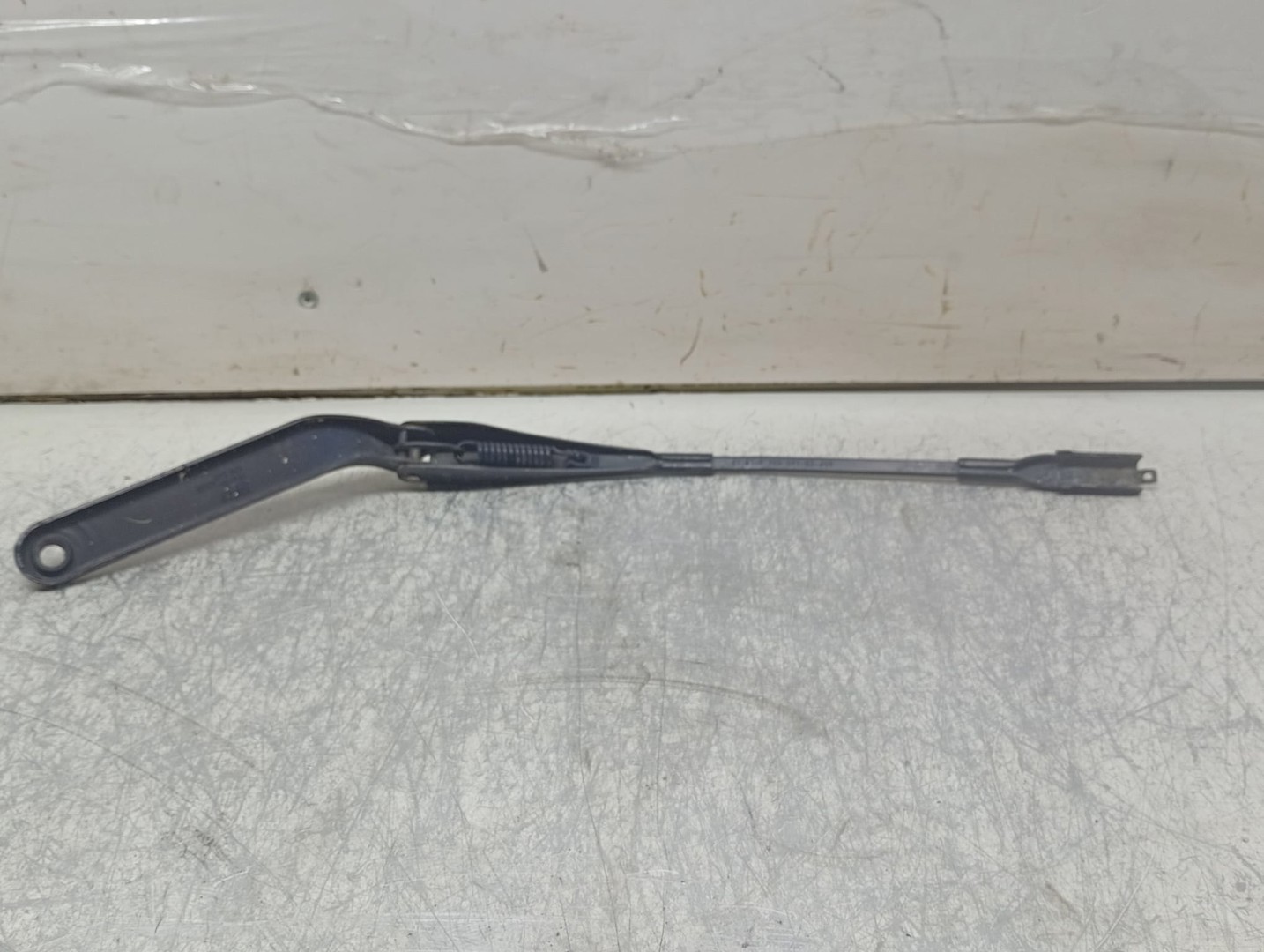 Brat stergator parbriz dreapta 7169971 BMW Seria 1 E81/E82/E87/E88 (facelift) (2007 - 2012)