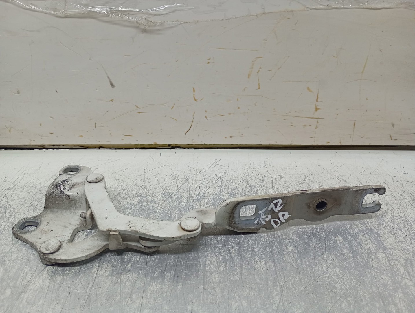 Balama capota BMW Seria 1 E81/E82/E87/E88 (facelift) (2007 - 2012)