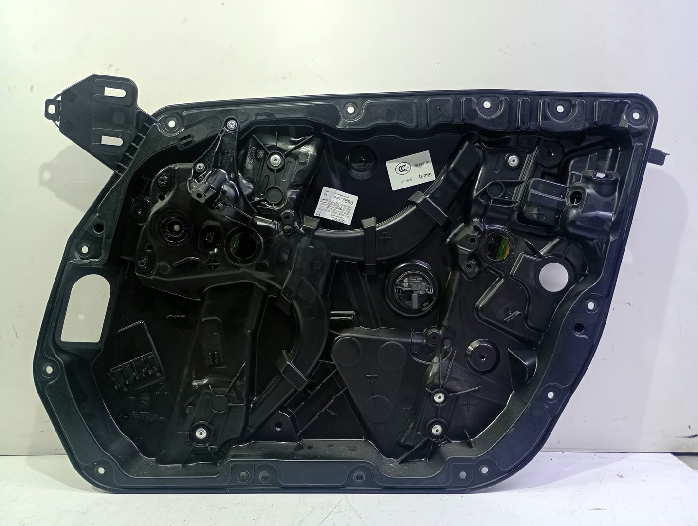 Macara geam dreapta fata C08733-109 Mercedes Benz E-Class W213 (2016 - 2020)