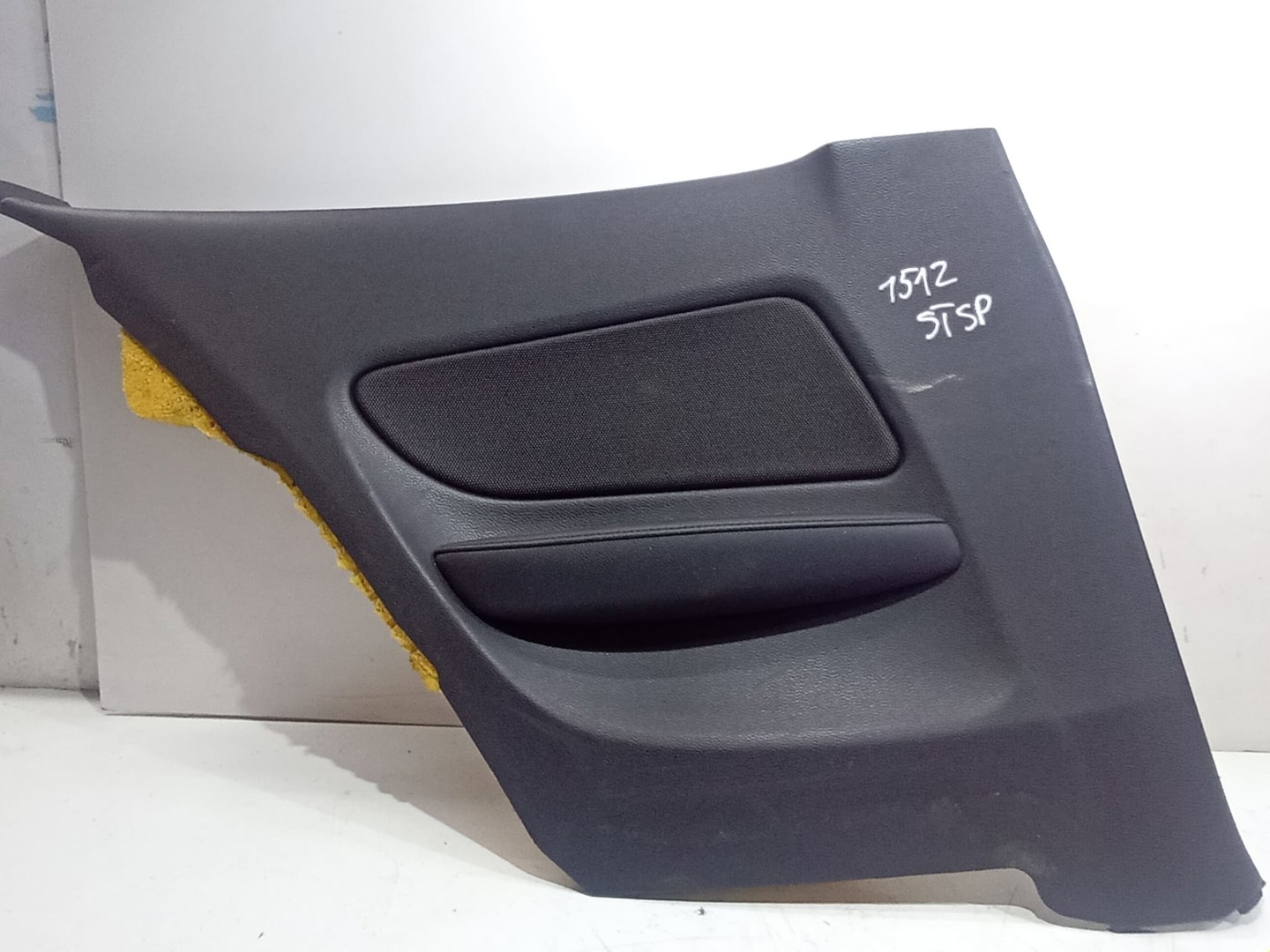 Fata usa stanga spate 697535506 BMW Seria 1 E81/E82/E87/E88 (facelift) (2007 - 2012)
