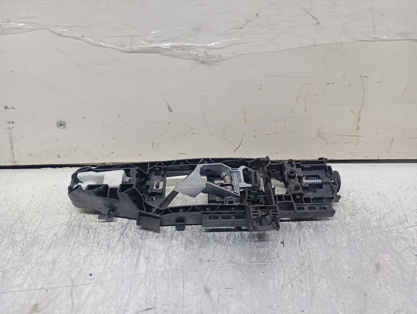 Suport maner exterior dreapta spate A0997601800 Mercedes Benz E-Class W213 (2016 - 2020)