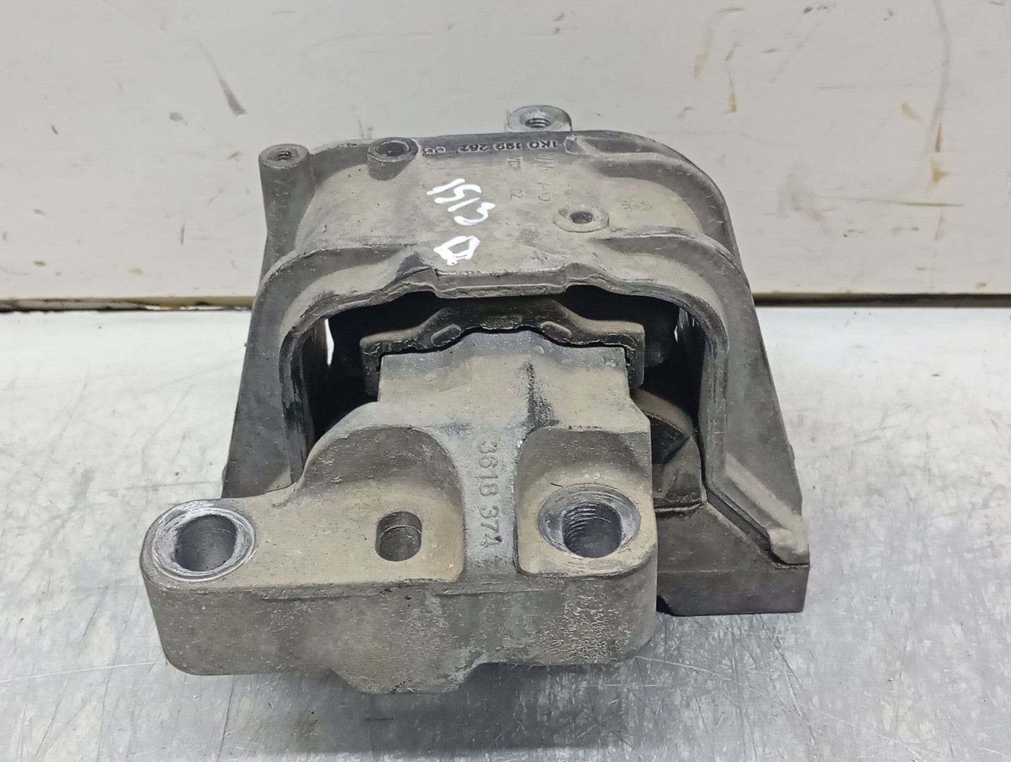 Suport motor 1k0199262 Volkswagen Passat B6 (2005 - 2010)