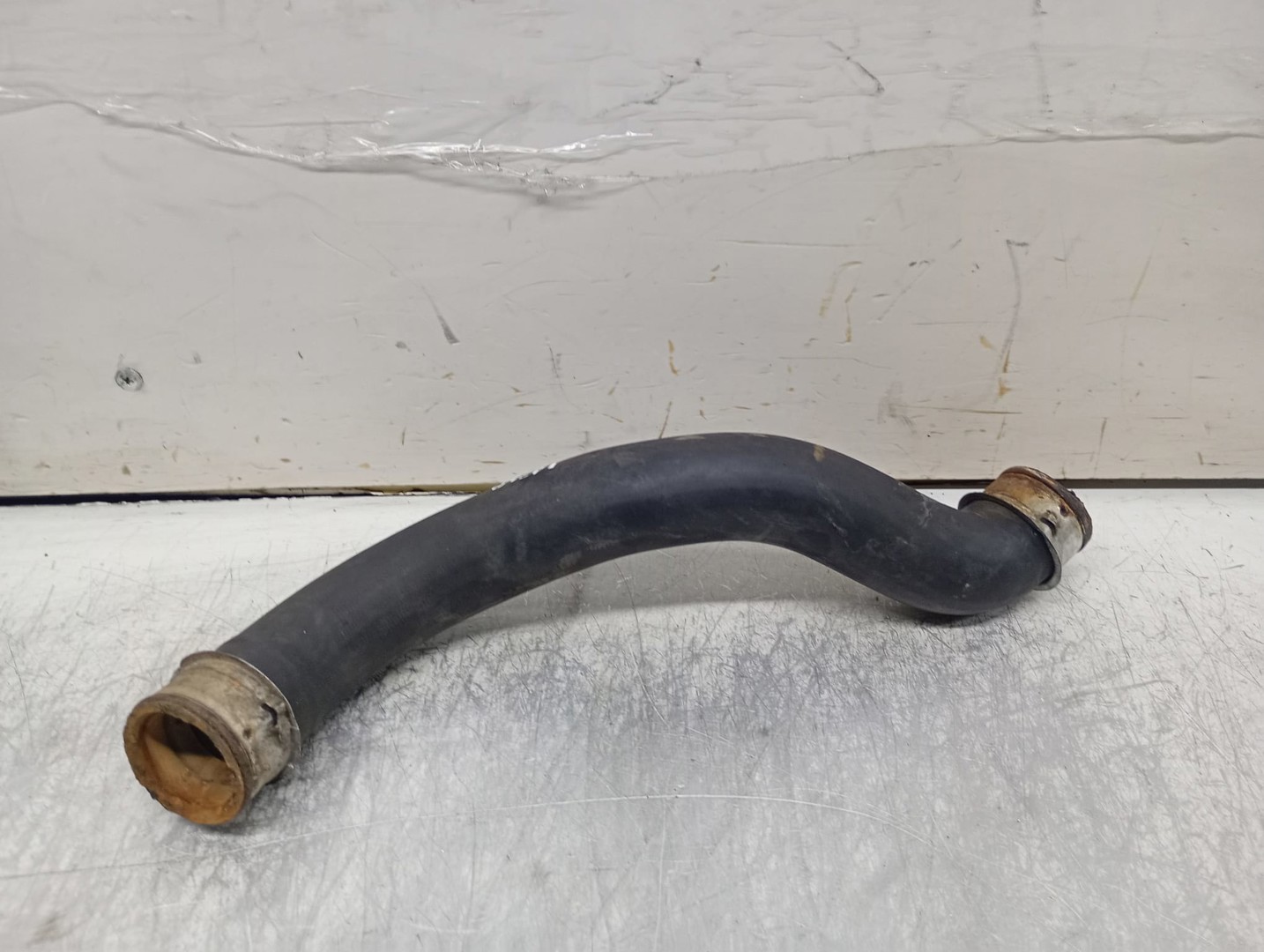 Furtun apa Mercedes Benz E-Class W212 (2009 - 2013)
