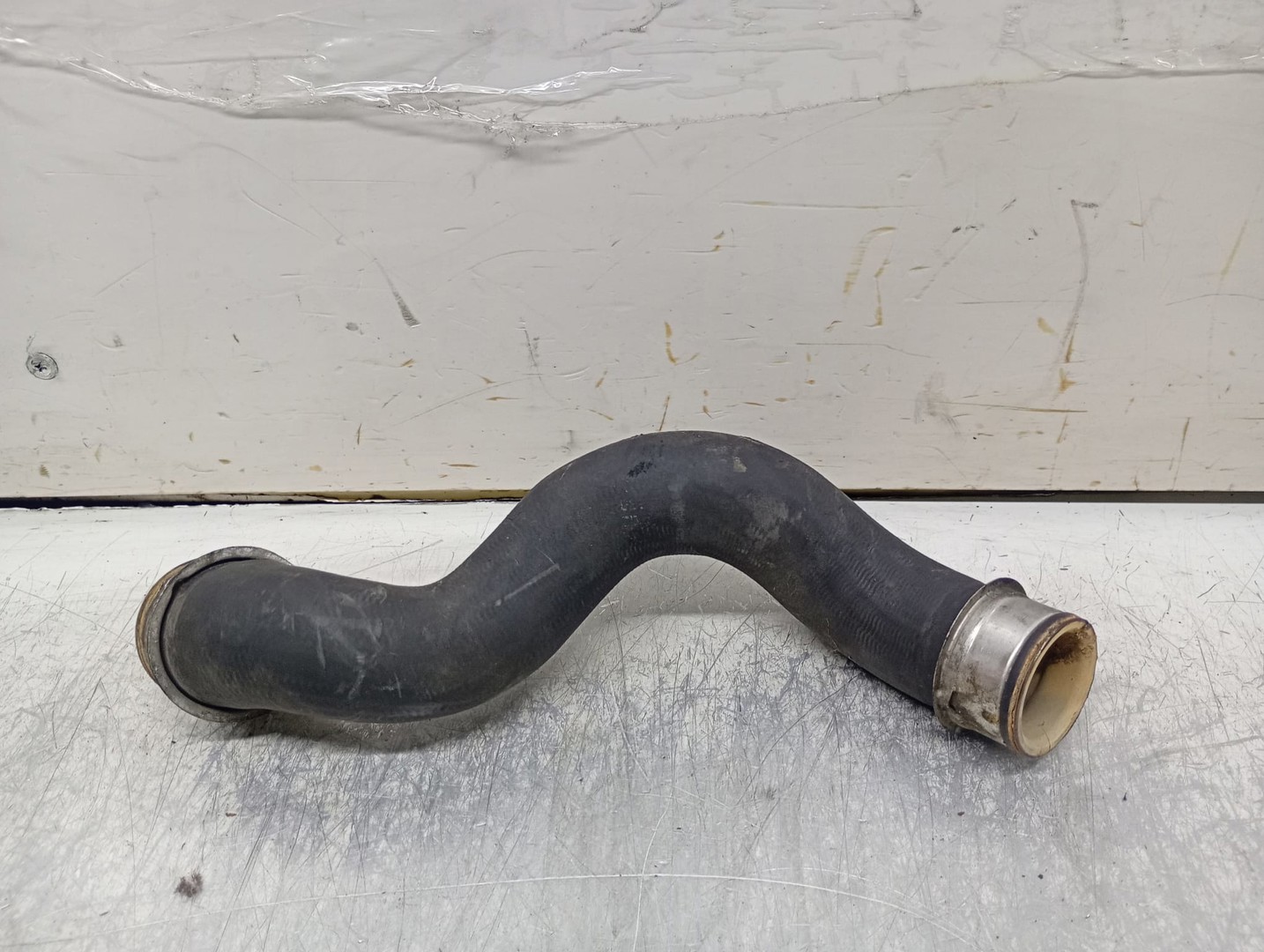 Furtun apa Mercedes Benz E-Class W212 (2009 - 2013)