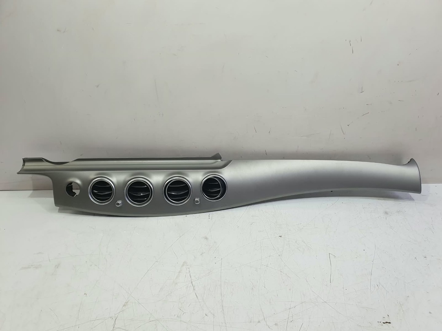 Grila ventilatie bord a2136805006 Mercedes Benz E-Class W213 (2016 - 2020)
