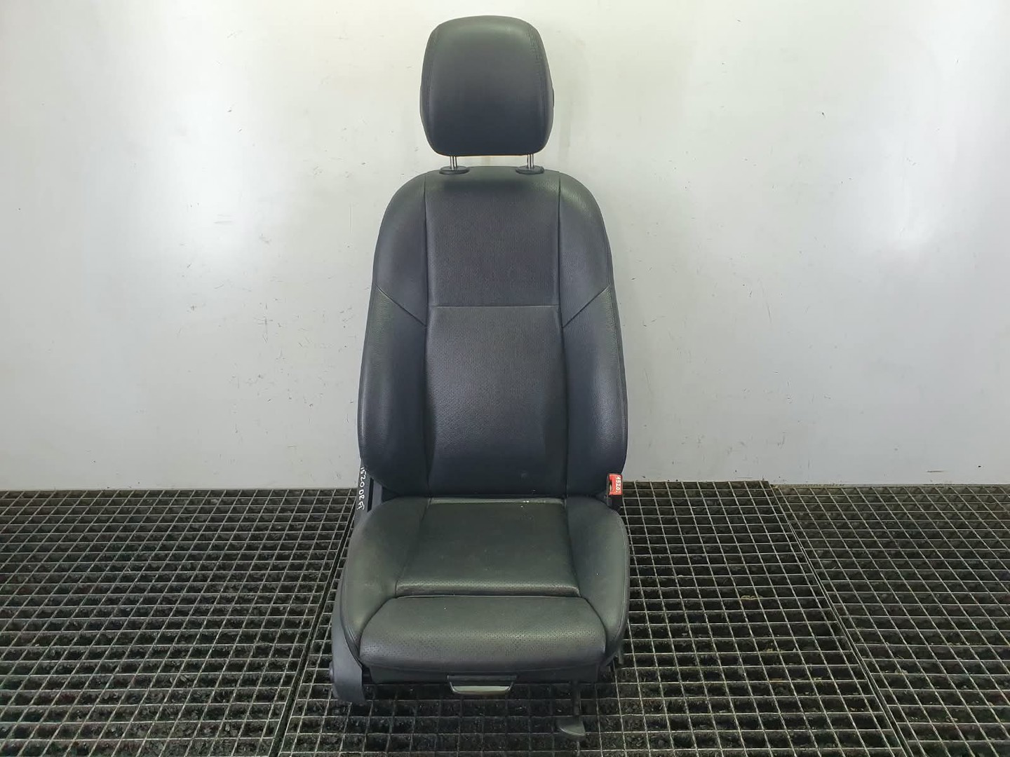 Scaun dreapta fata Mercedes Benz E-Class W213 (2016 - 2020)