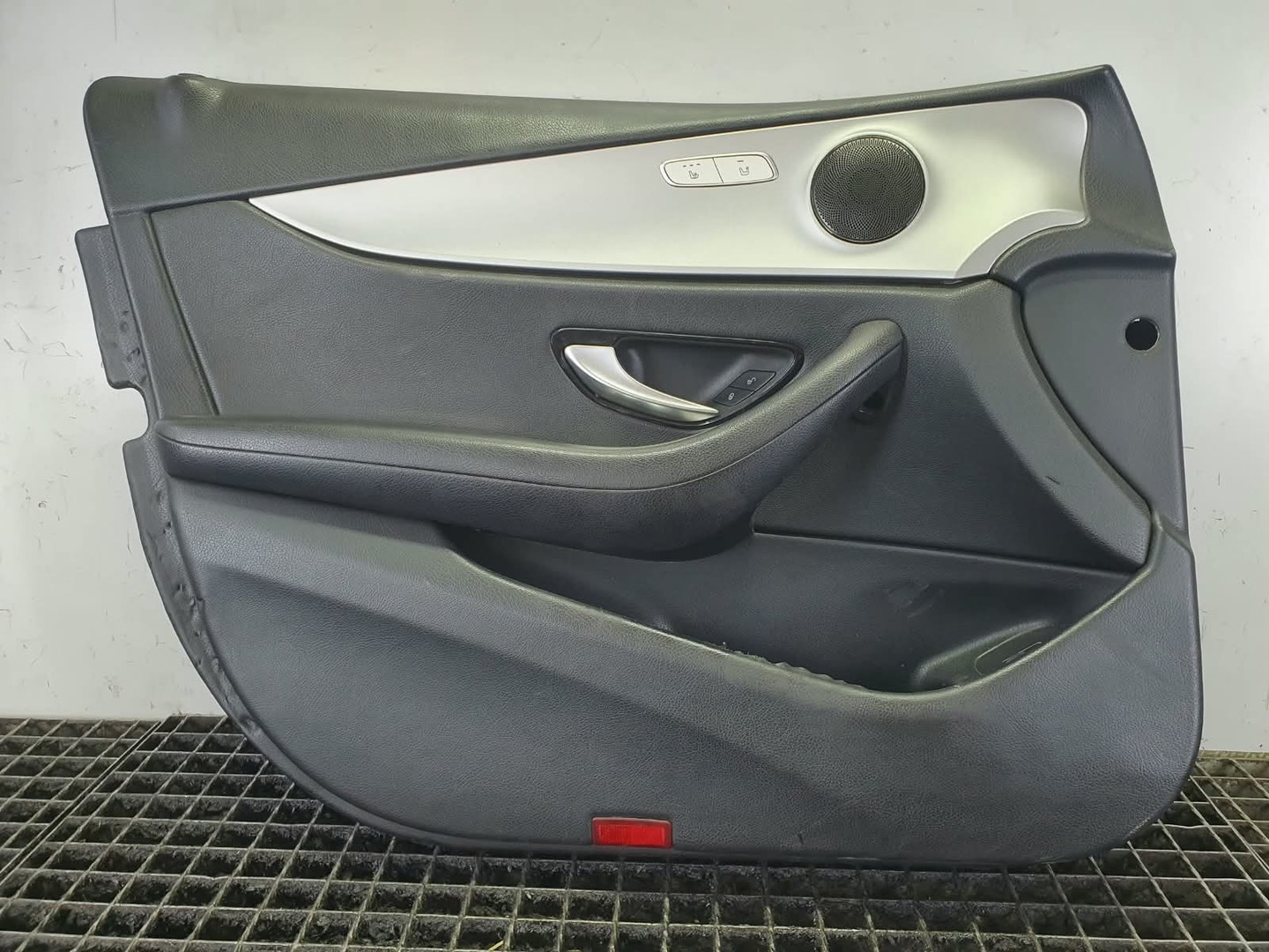 Fata usa stanga fata a2137201708 Mercedes Benz E-Class W213 (2016 - 2020)