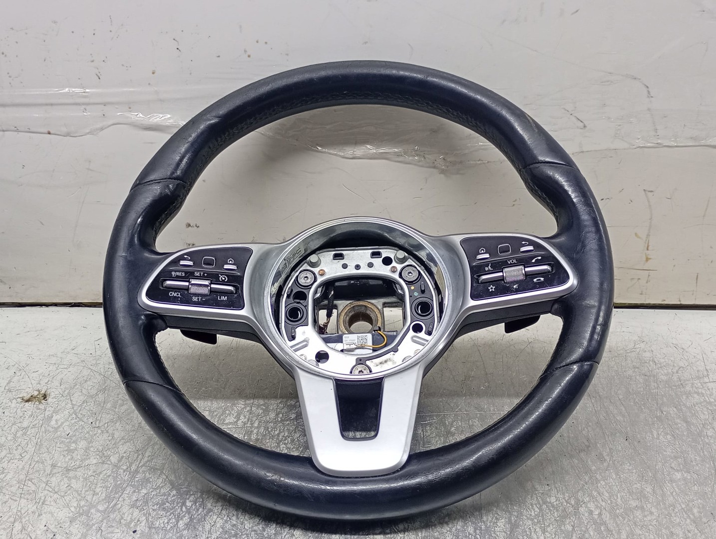 Volan in 3 spite cu comenzi A0050071599 Mercedes Benz E-Class W213 (2016 - 2020)