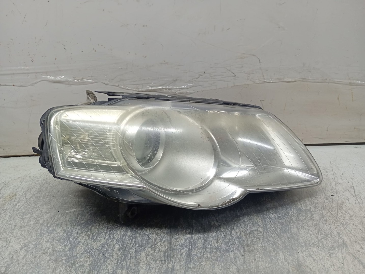 Far dreapta 89316400 Volkswagen Passat B6 (2005 - 2010)