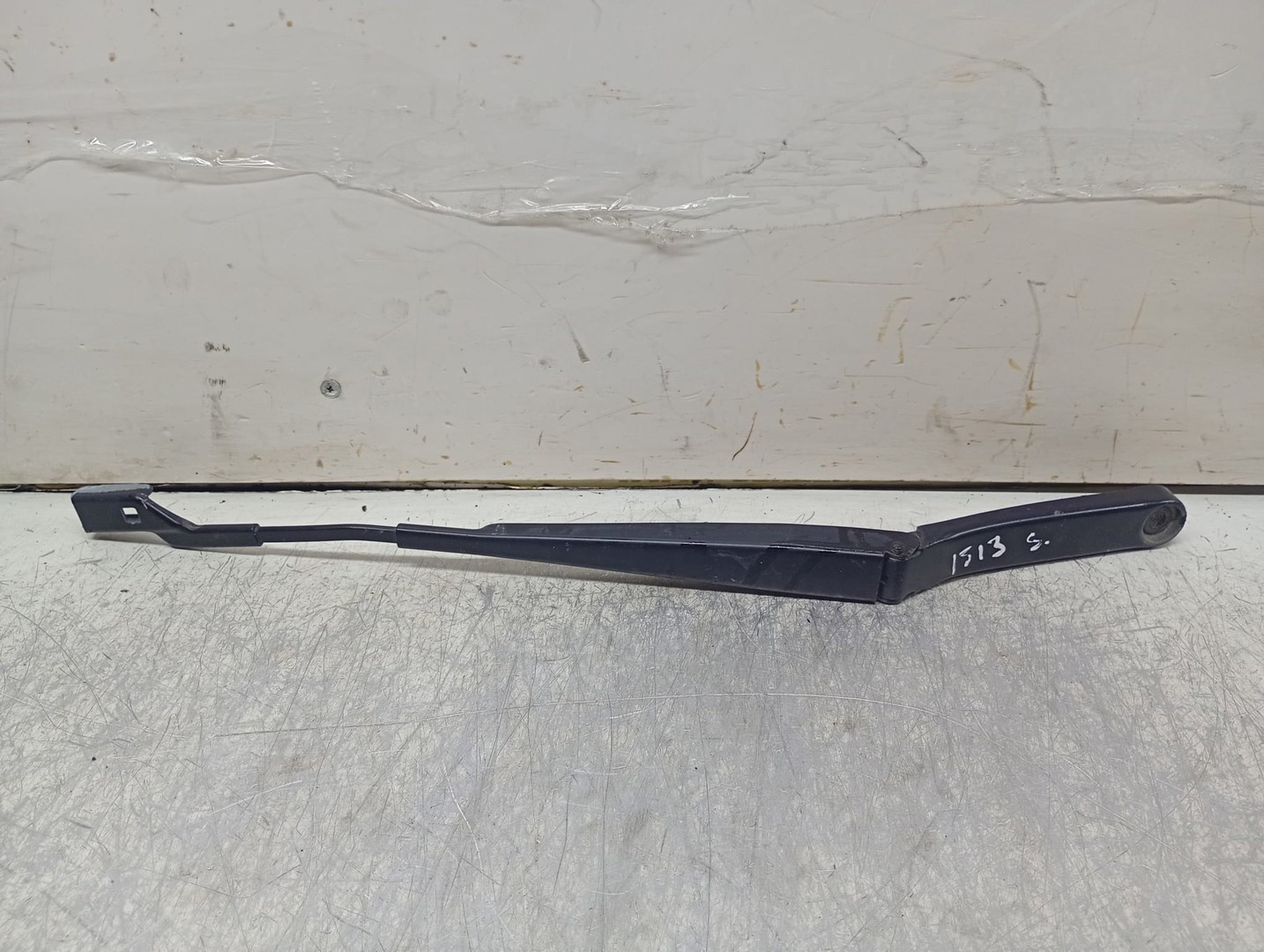 Brat stergator parbriz stanga 3C1955409C Volkswagen Passat B6 (2005 - 2010)