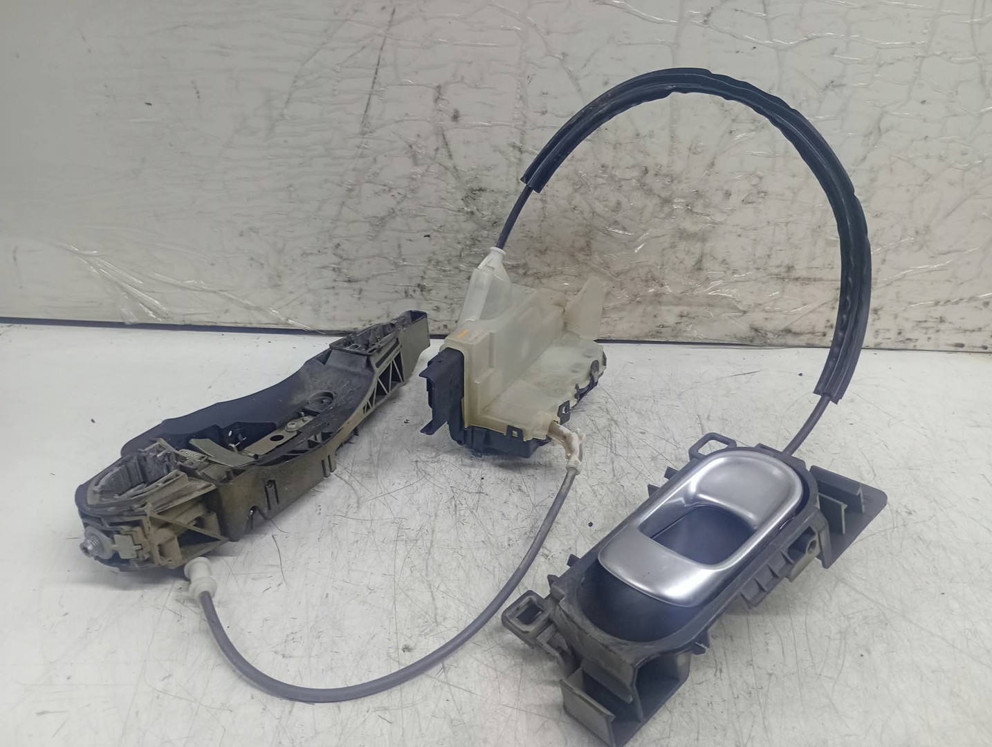 Broasca stanga fata a048069 Citroen C3 AirCross 1 (2017 - 2020)