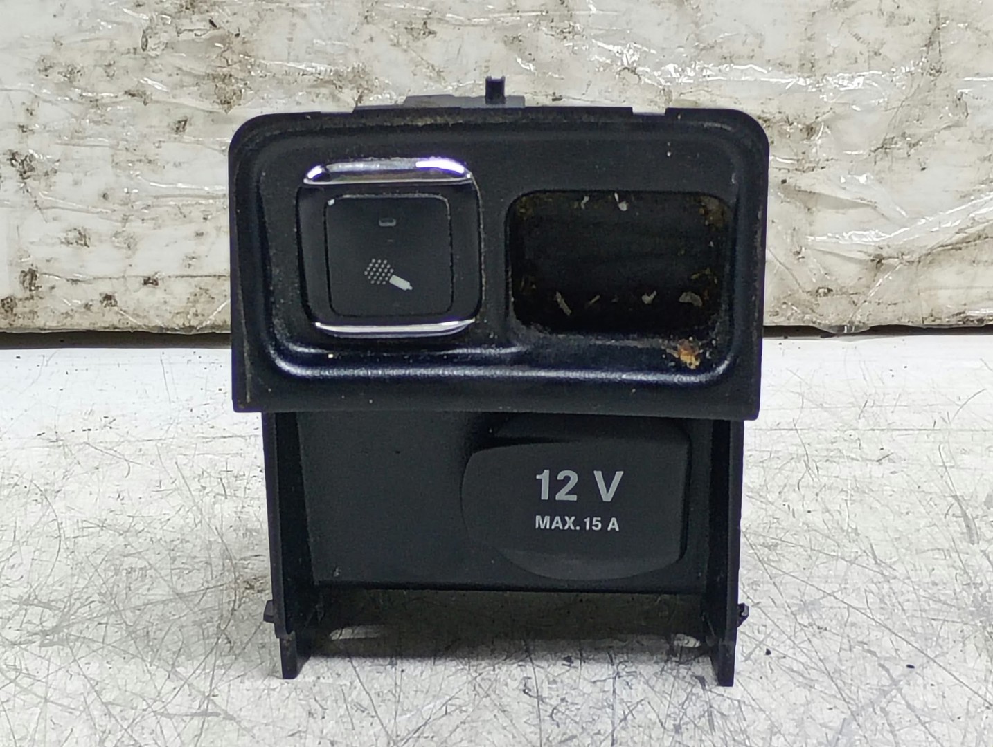 Priza 12V A2126800436 Mercedes Benz E-Class W212 (2009 - 2013)