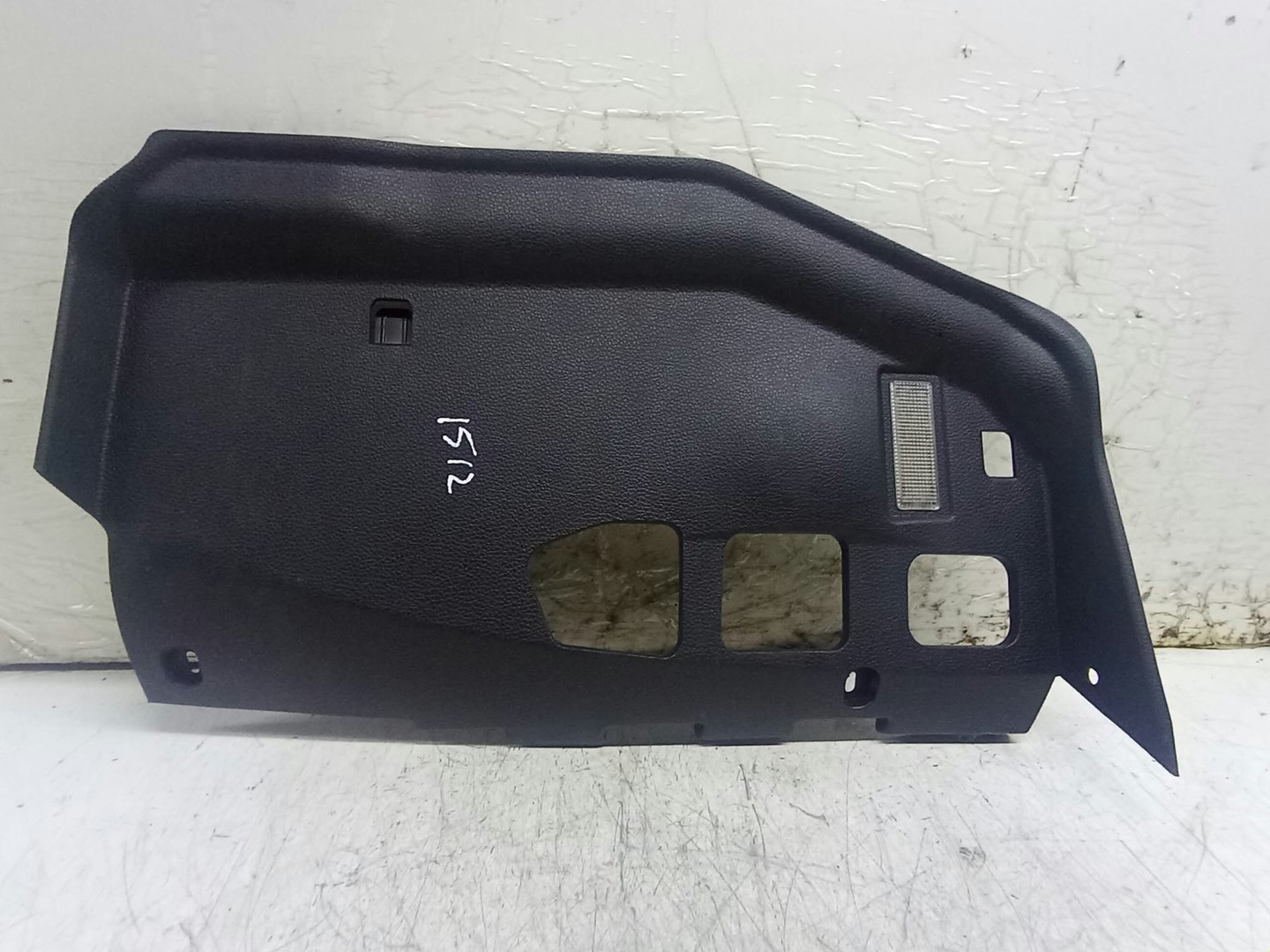 Ornament bord 51456966279 BMW Seria 1 E81/E82/E87/E88 (facelift) (2007 - 2012)