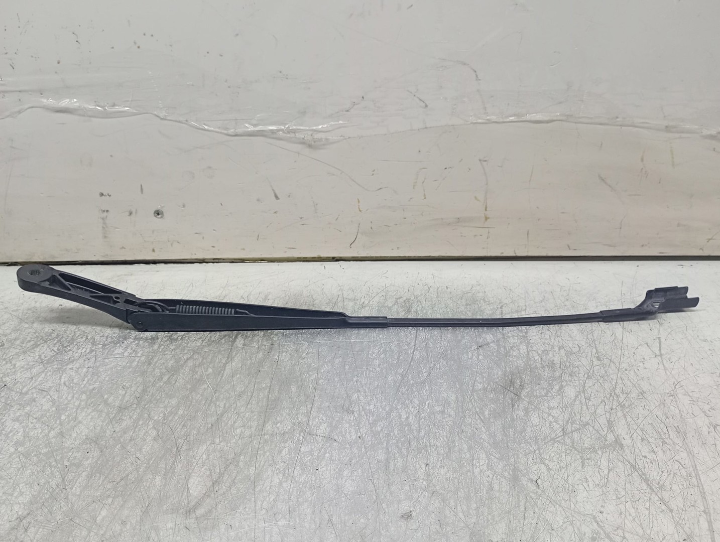 Brat stergator parbriz dreapta 3c1955410b Volkswagen Passat B6 (2005 - 2010)