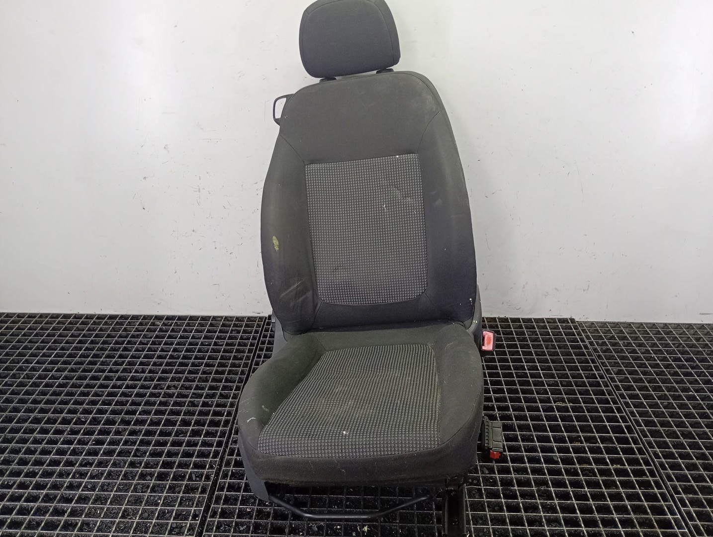Scaun dreapta fata Opel Corsa D (2006 - 2011)