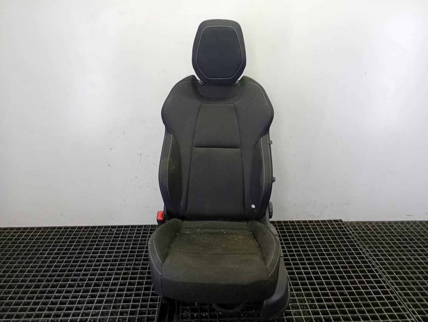 Scaun stanga fata Skoda Karoq 1 (2017 - 2025)