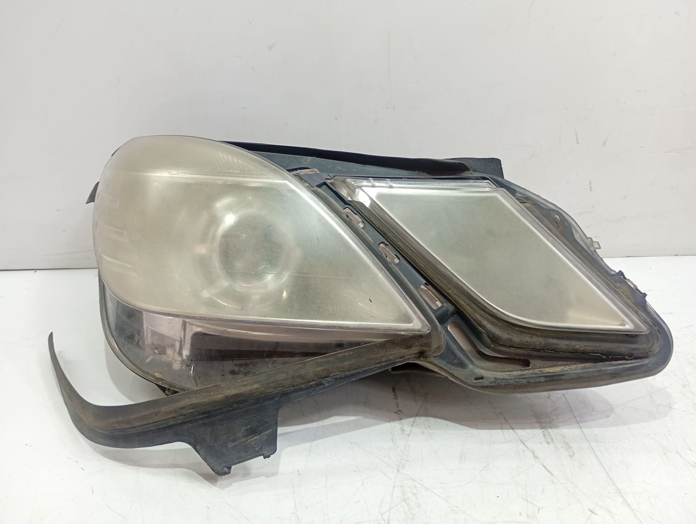 Far dreapta Mercedes Benz E-Class W212 (2009 - 2013)