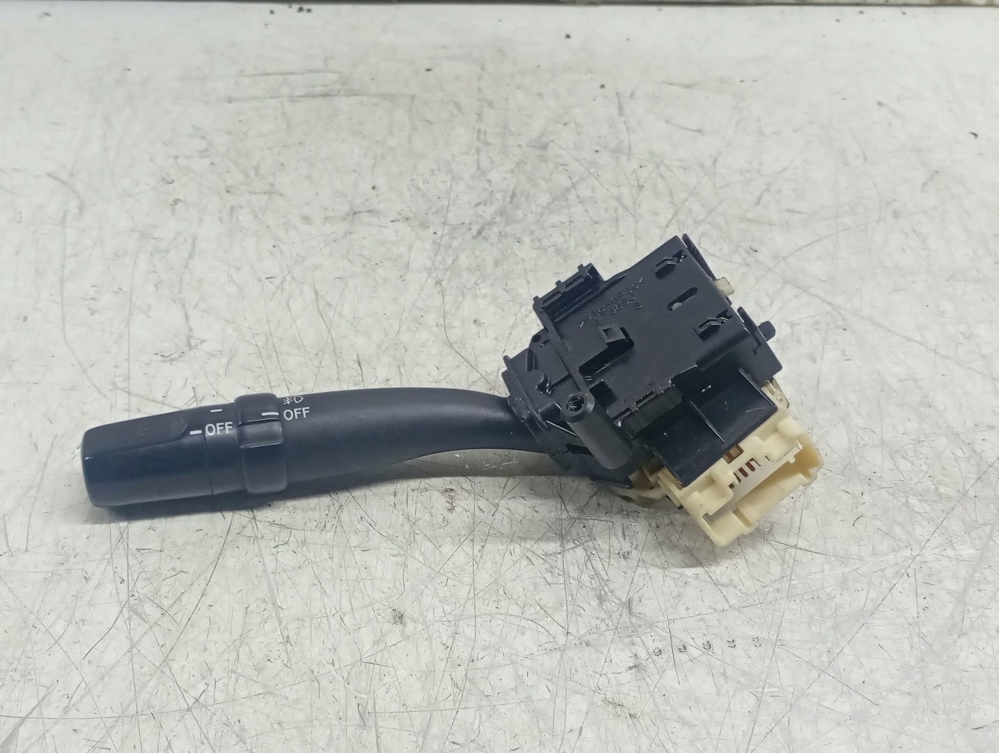 Maneta semnalizare 84140-05110 Toyota Avensis 2 T25 (2002 - 2006)