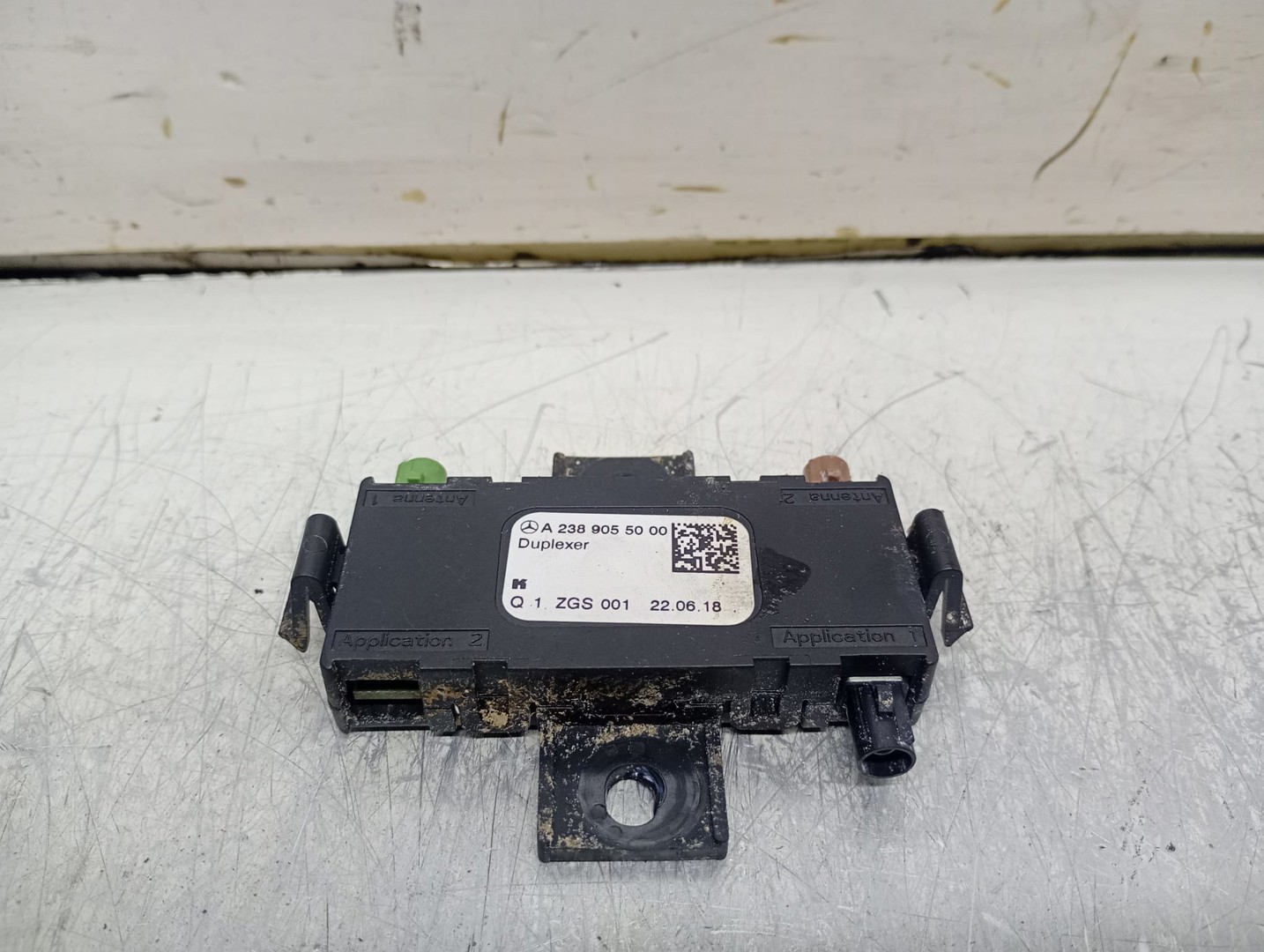 Amplificator antena A2389055000 Mercedes Benz E-Class W213 (2016 - 2020)