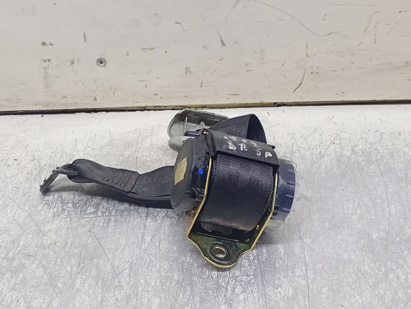 Centura siguranta dreapta spate 1j9857806D Volkswagen Golf 4 (1997 - 2006)