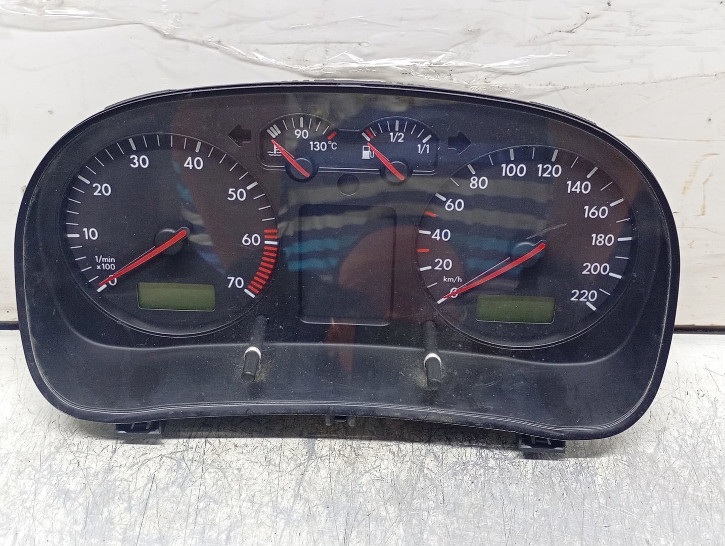 Ceasuri de bord 1J0920805 Volkswagen Golf 4 (1997 - 2006)