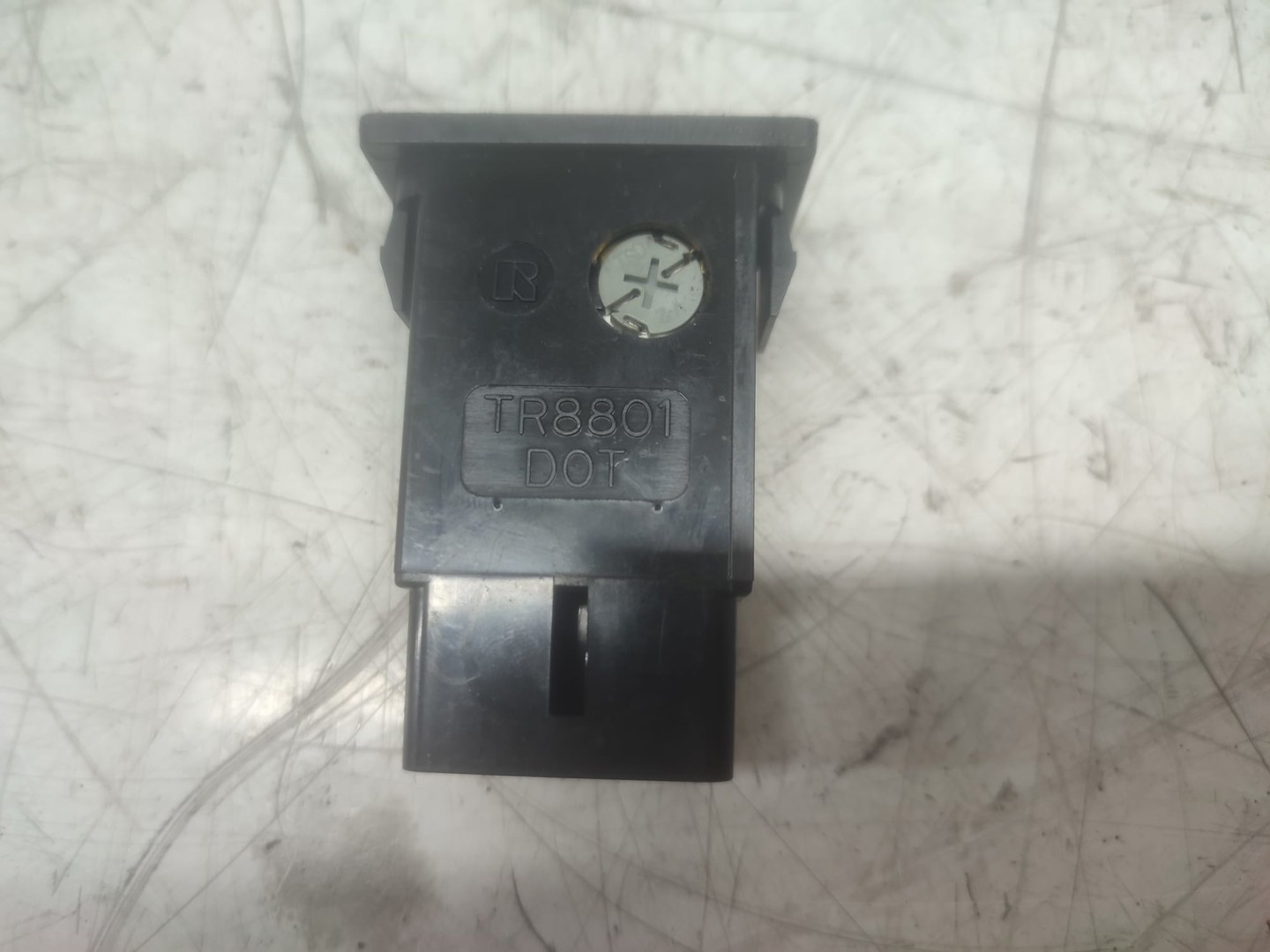 Buton tr8801dot Toyota Avensis 2 T25 (2002 - 2006)