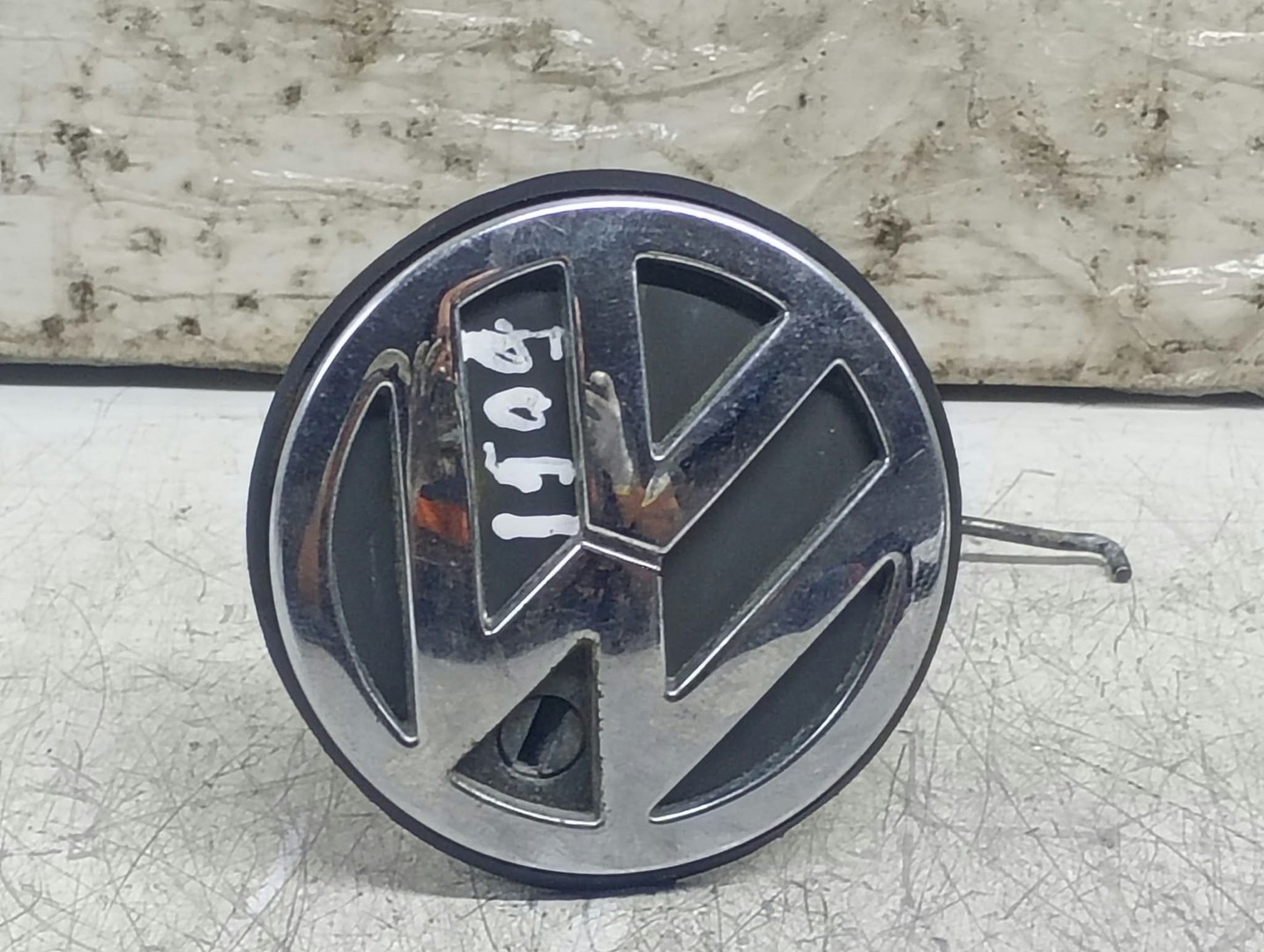 Emblema logo 1J5827469 Volkswagen Golf 4 (1997 - 2006)