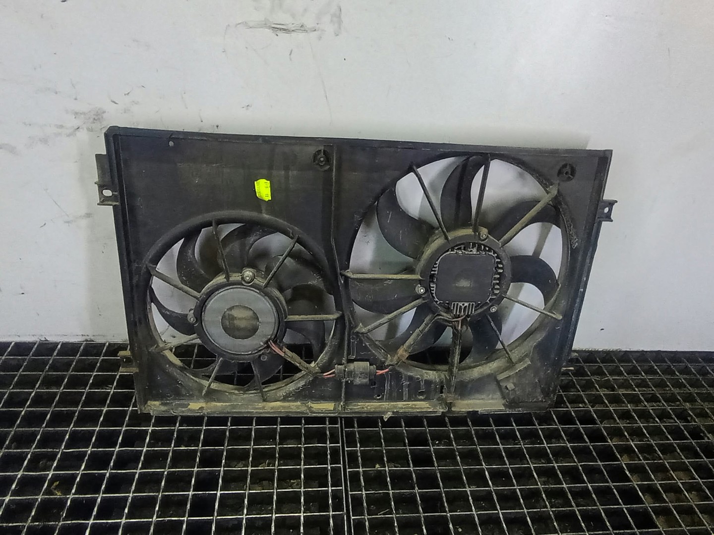 Electroventilator gmv 1K012120 Volkswagen Passat B6 (2005 - 2010)