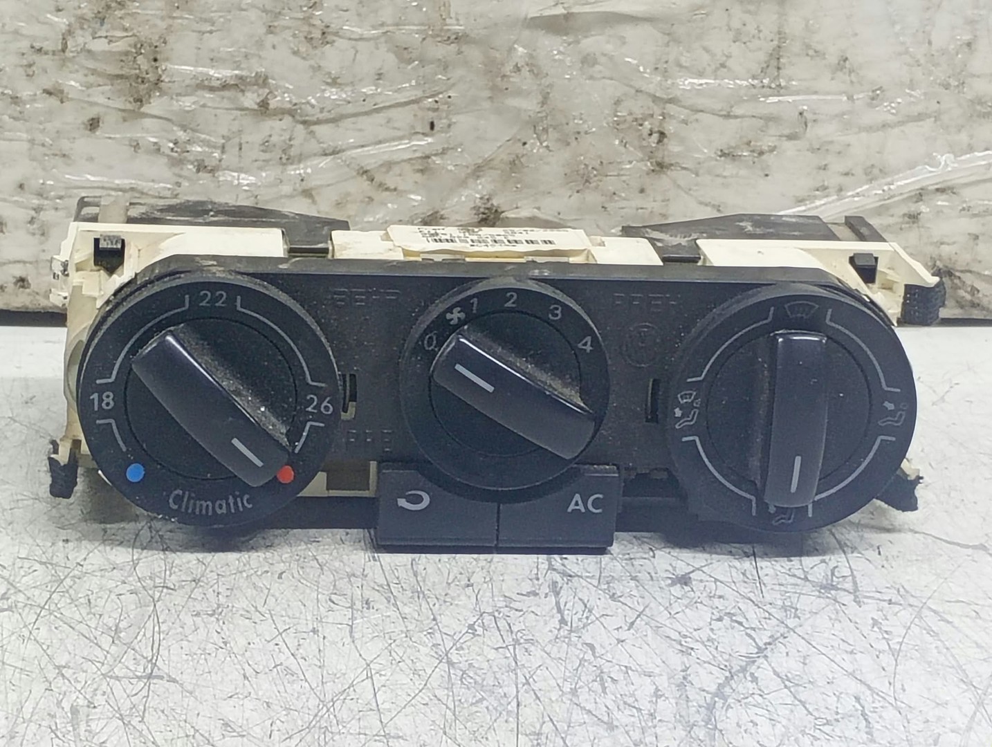 Panou clima ac 6Q0820045E Volkswagen Fox 2 (2003 - 2007)