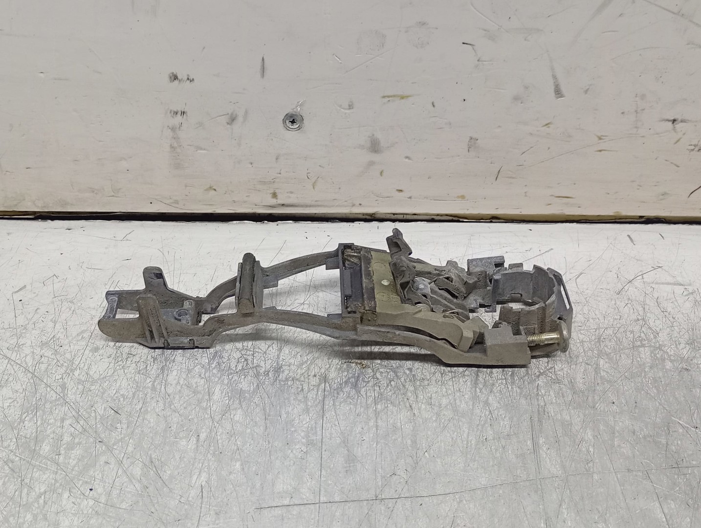 Suport maner exterior 3b0837885886 Volkswagen Fox 2 (2003 - 2007)