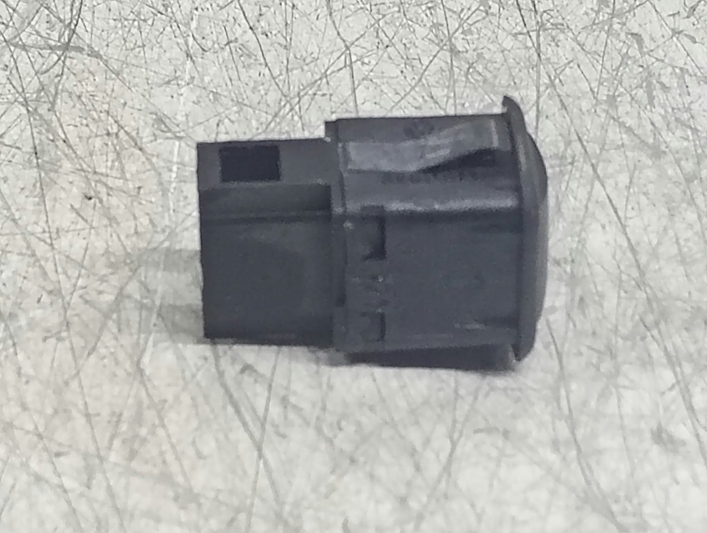 Buton deschidere rezervor 3B0959833A Volkswagen Golf 4 (1997 - 2006)