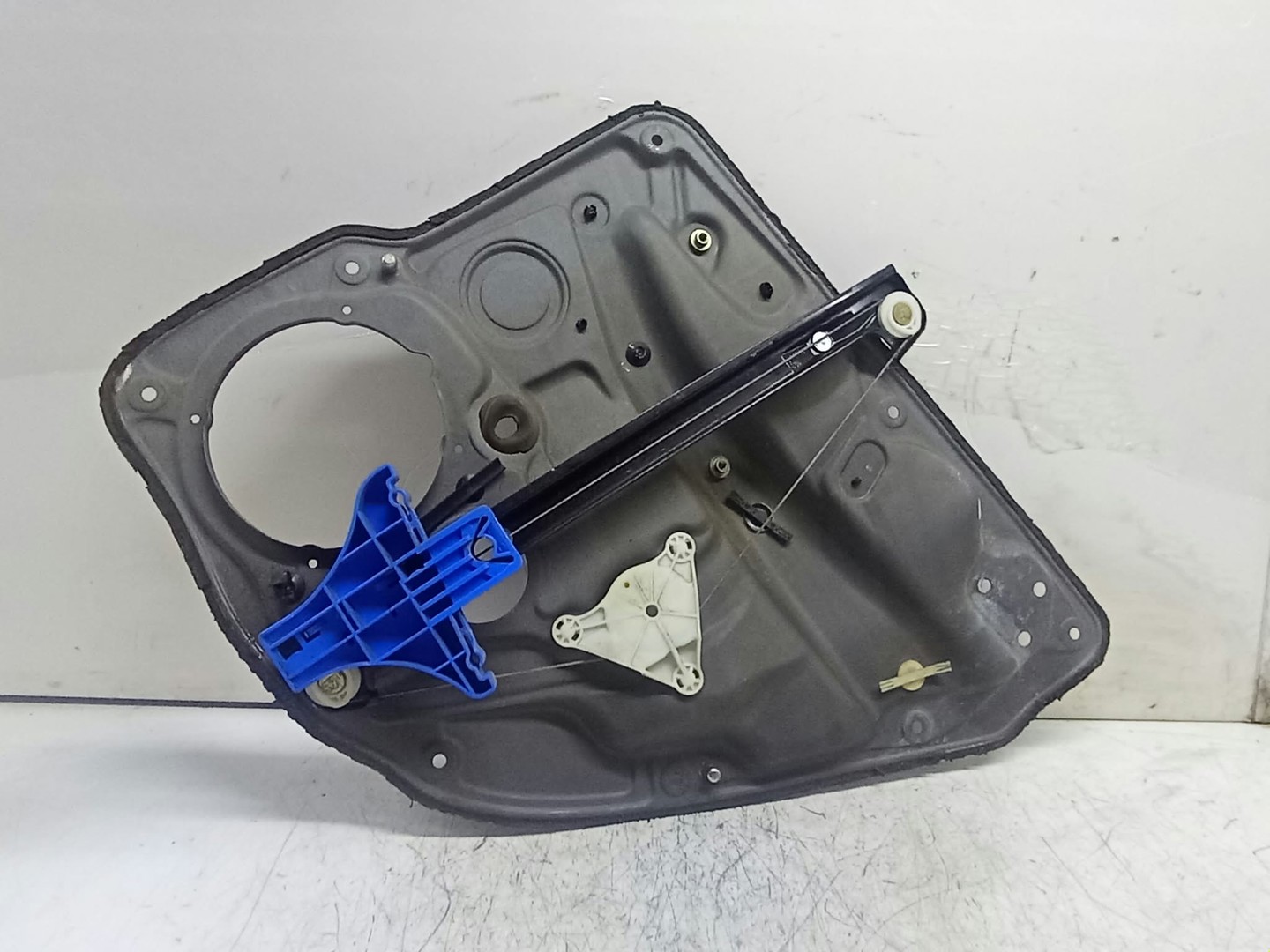 Macara geam stanga spate 1J4839755E Volkswagen Golf 4 (1997 - 2006)