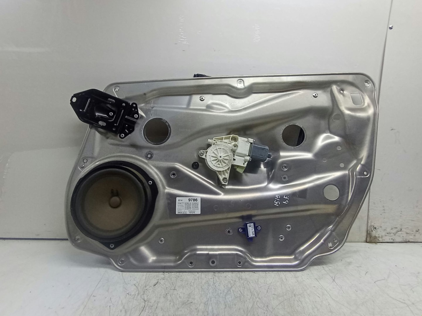 Macara geam dreapta fata 981693-105 Mercedes Benz E-Class W212 (2009 - 2013)
