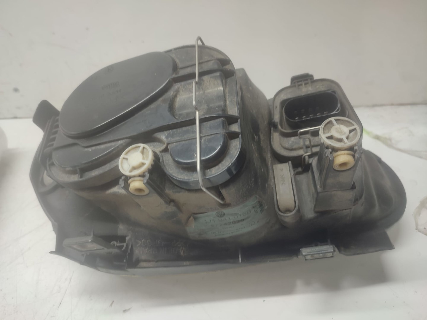 Far dreapta 1j1941016b Volkswagen Golf 4 (1997 - 2006)