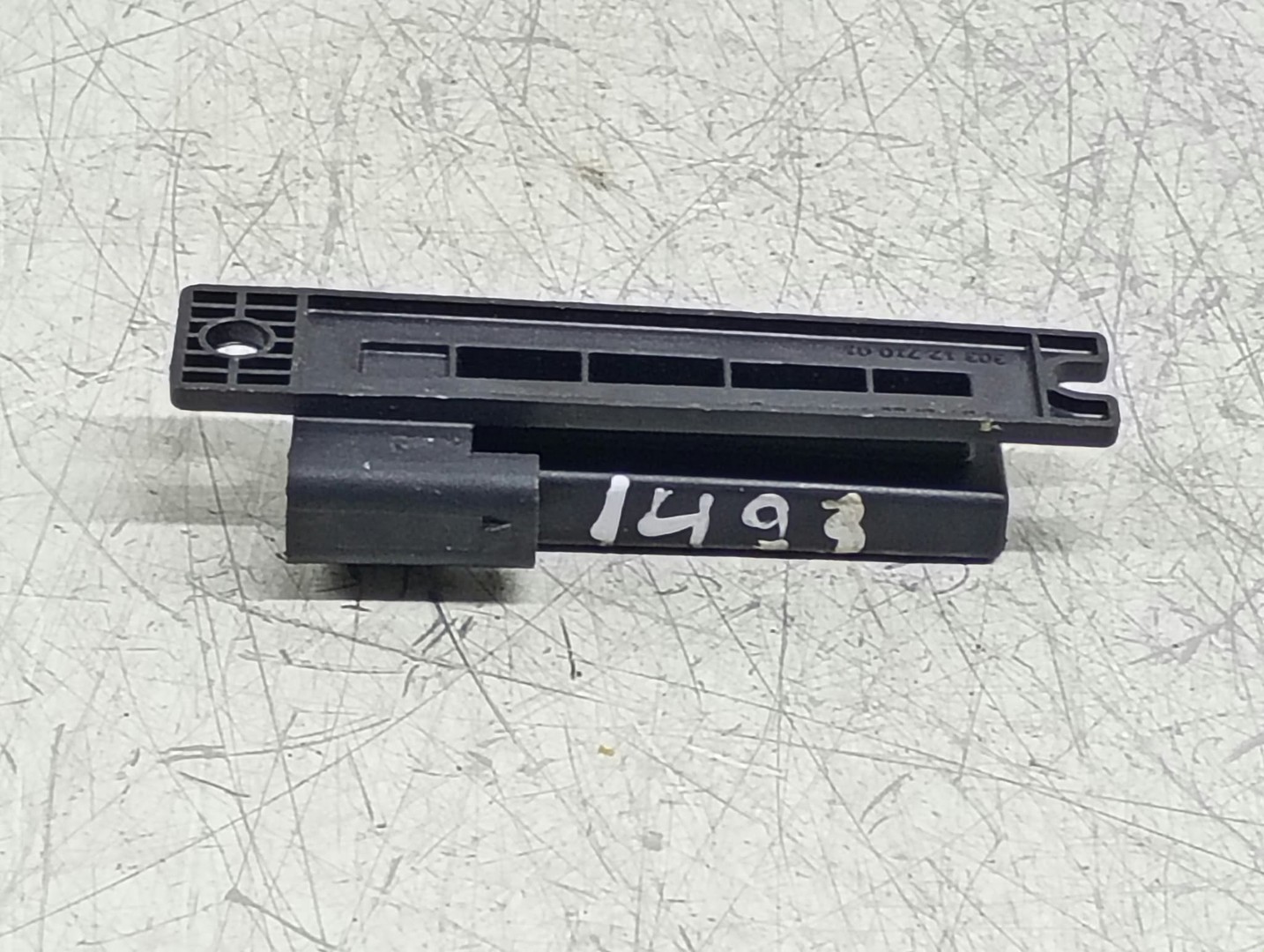 Antena keyless 5E08X0107 Selecteaza marca — Model — — Generație —