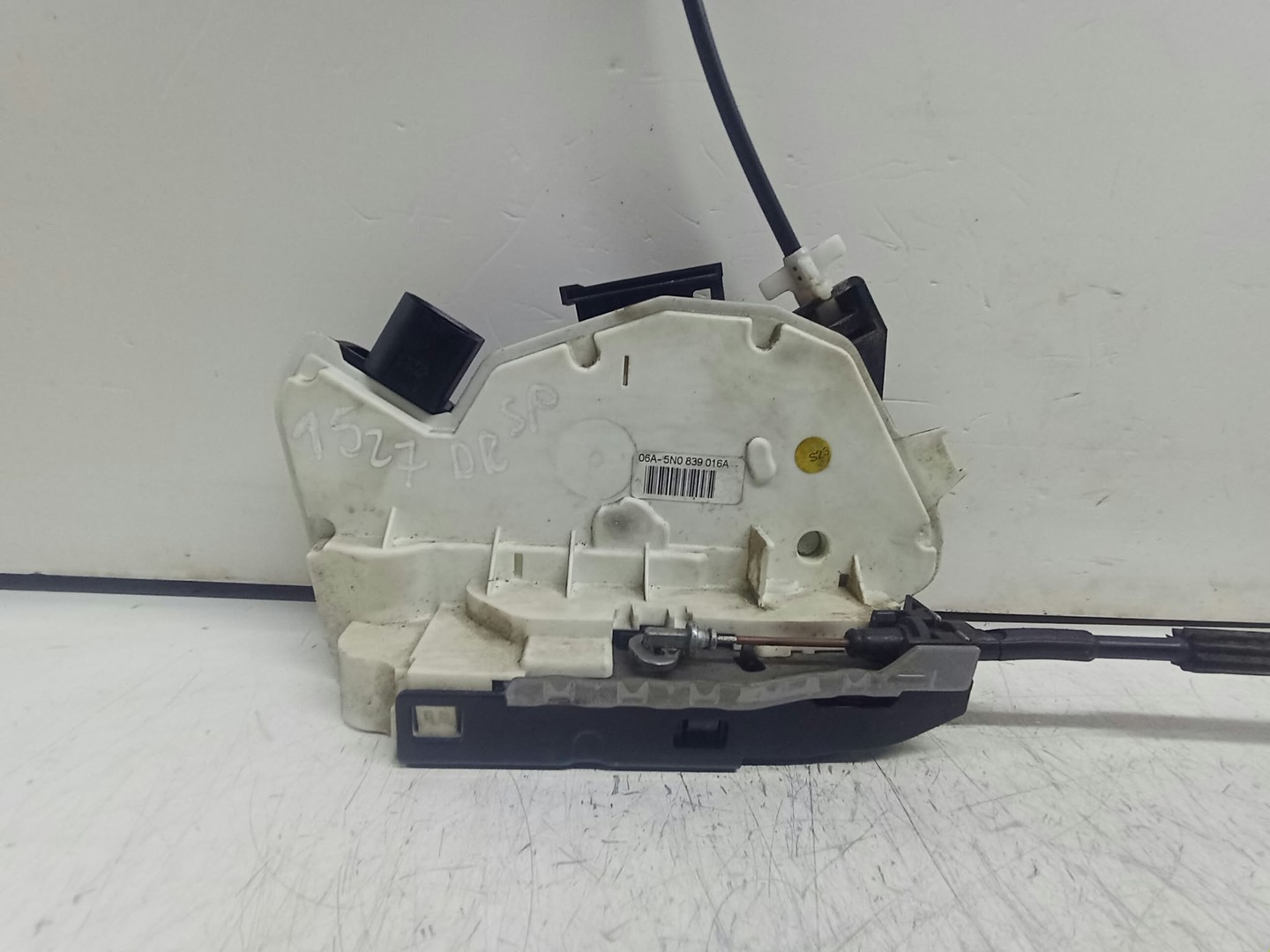 Broasca dreapta spate 5N0839016A Volkswagen Passat CC 1 (2008 - 2012)