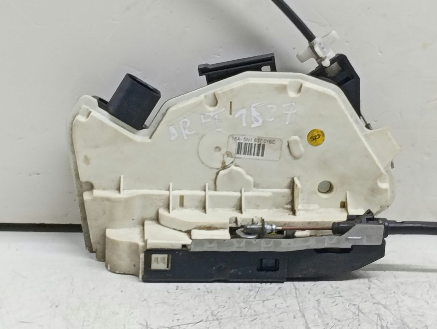 Broasca dreapta fata 5N1837016C Volkswagen Passat CC 1 (2008 - 2012)