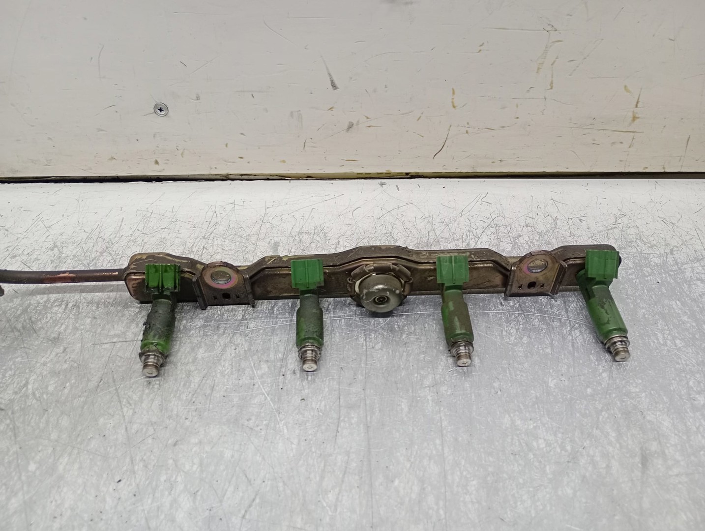 Rampa injectoare Toyota Avensis 2 T25 (2002 - 2006)