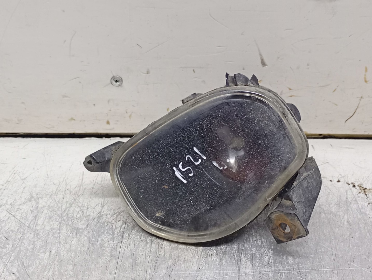 Proiector ceata dreapta 81210-05060 Toyota Avensis 2 T25 (2002 - 2006)