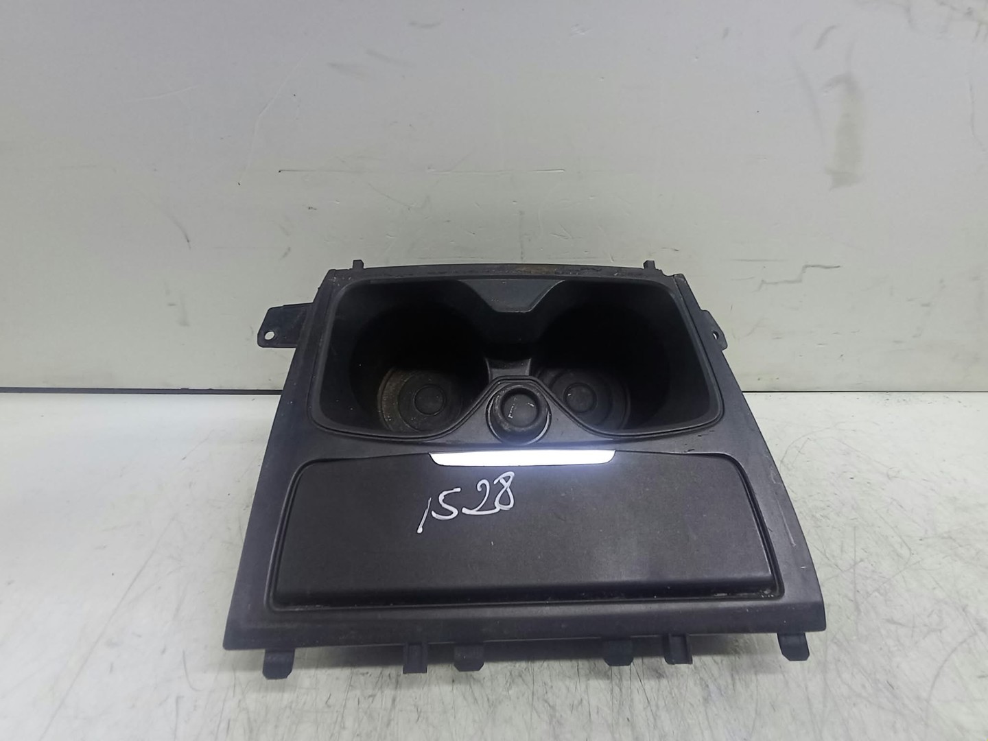 Suport pahare 82131001 BMW Seria 1 F20/F21 (2011 - 2015)