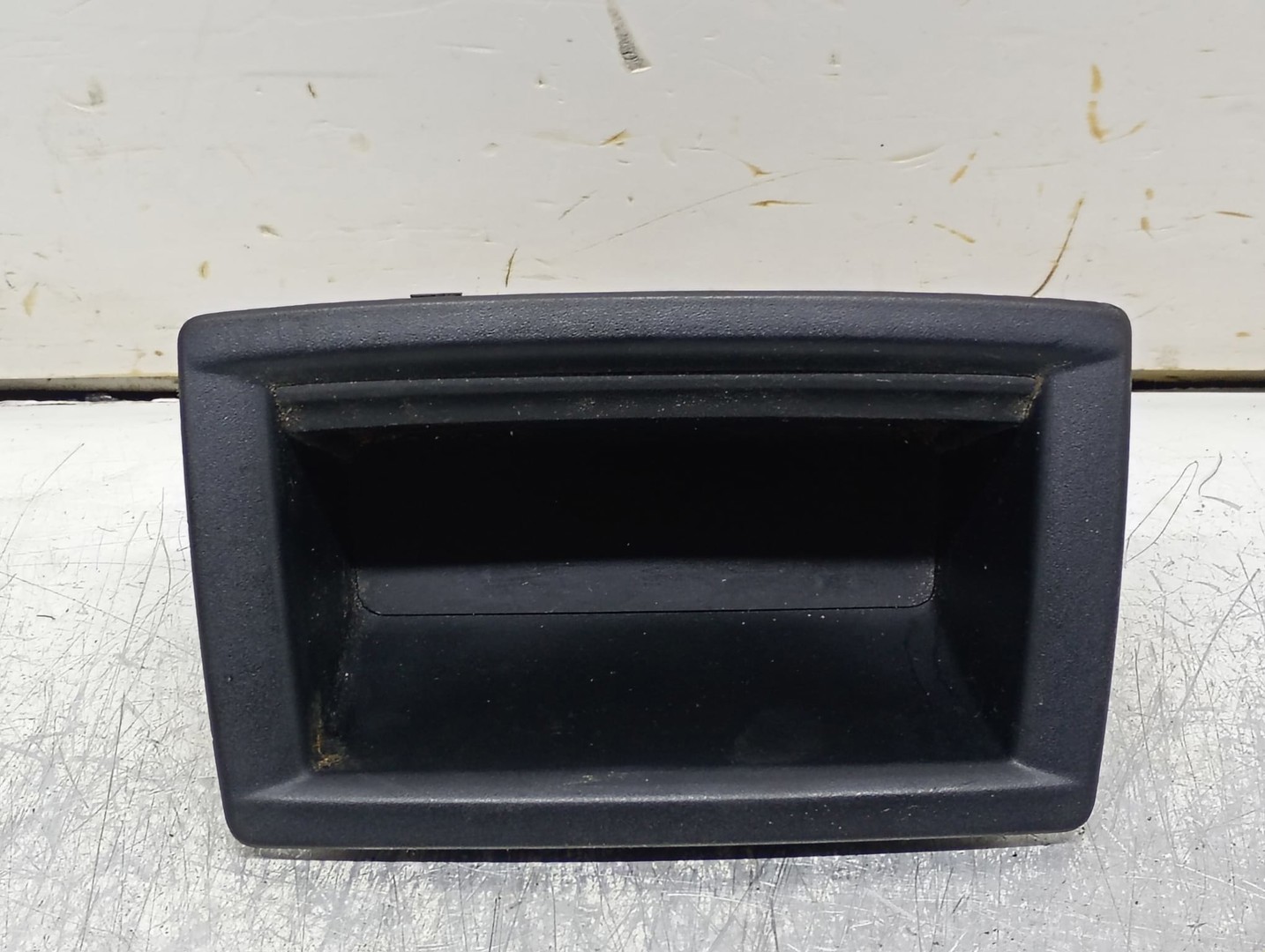 Spatiu Depozitare 105026915 BMW Seria 1 F20/F21 (2011 - 2015)