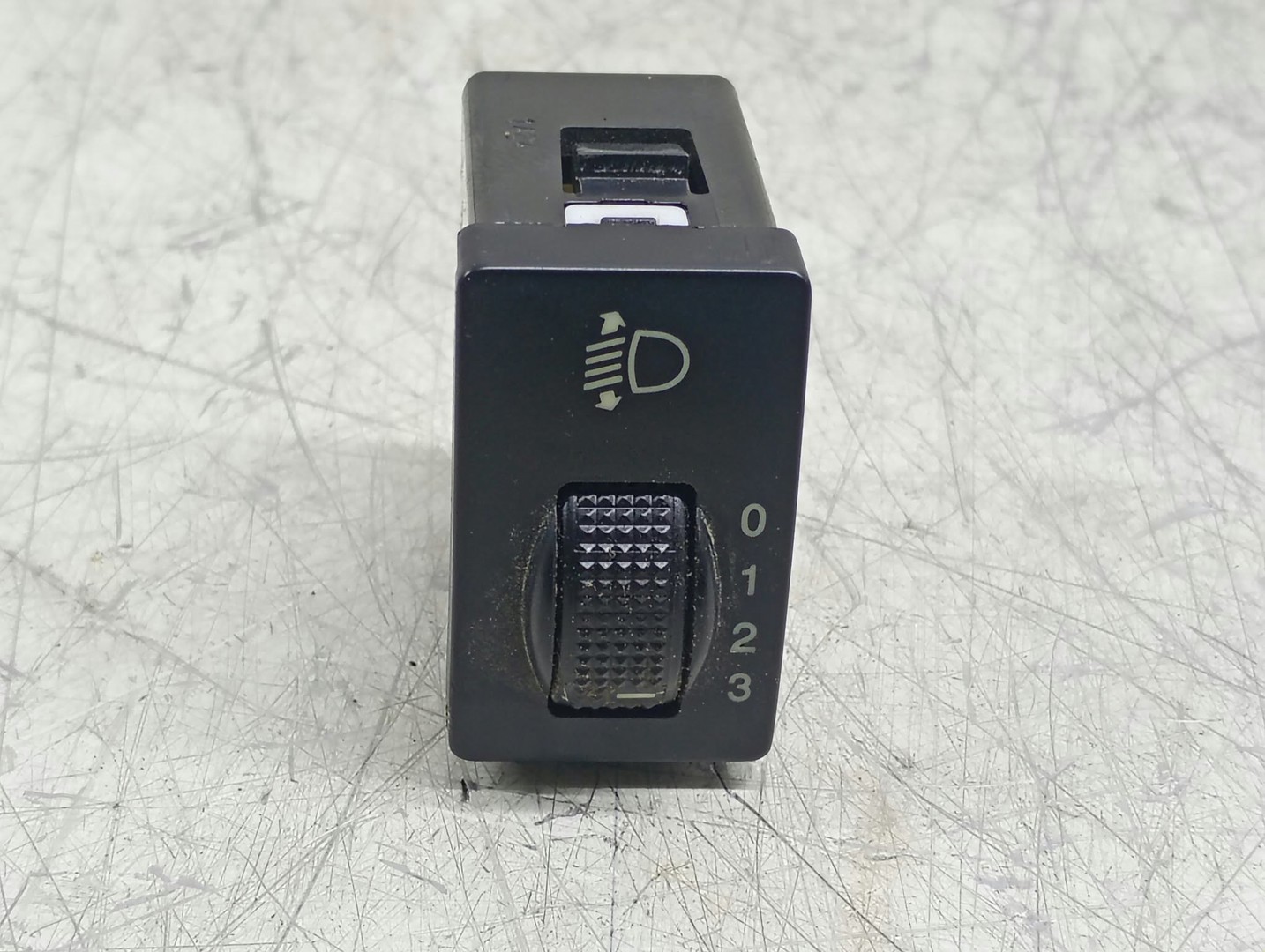 Buton reglaj faruri Chevrolet Aveo T250 (facelift) (2006 - 2012)