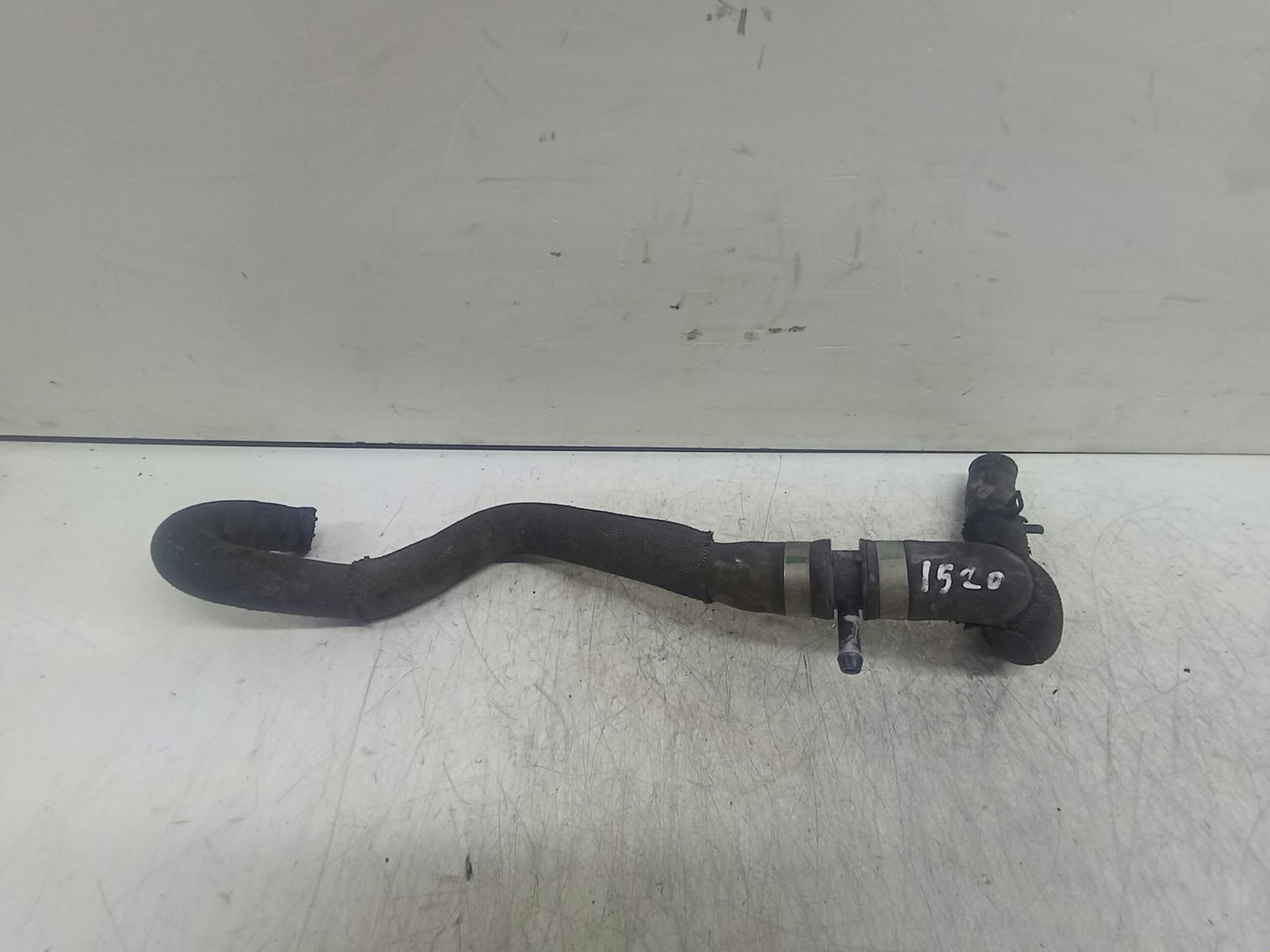 Furtun apa Mercedes Benz E-Class W213 (2016 - 2020)